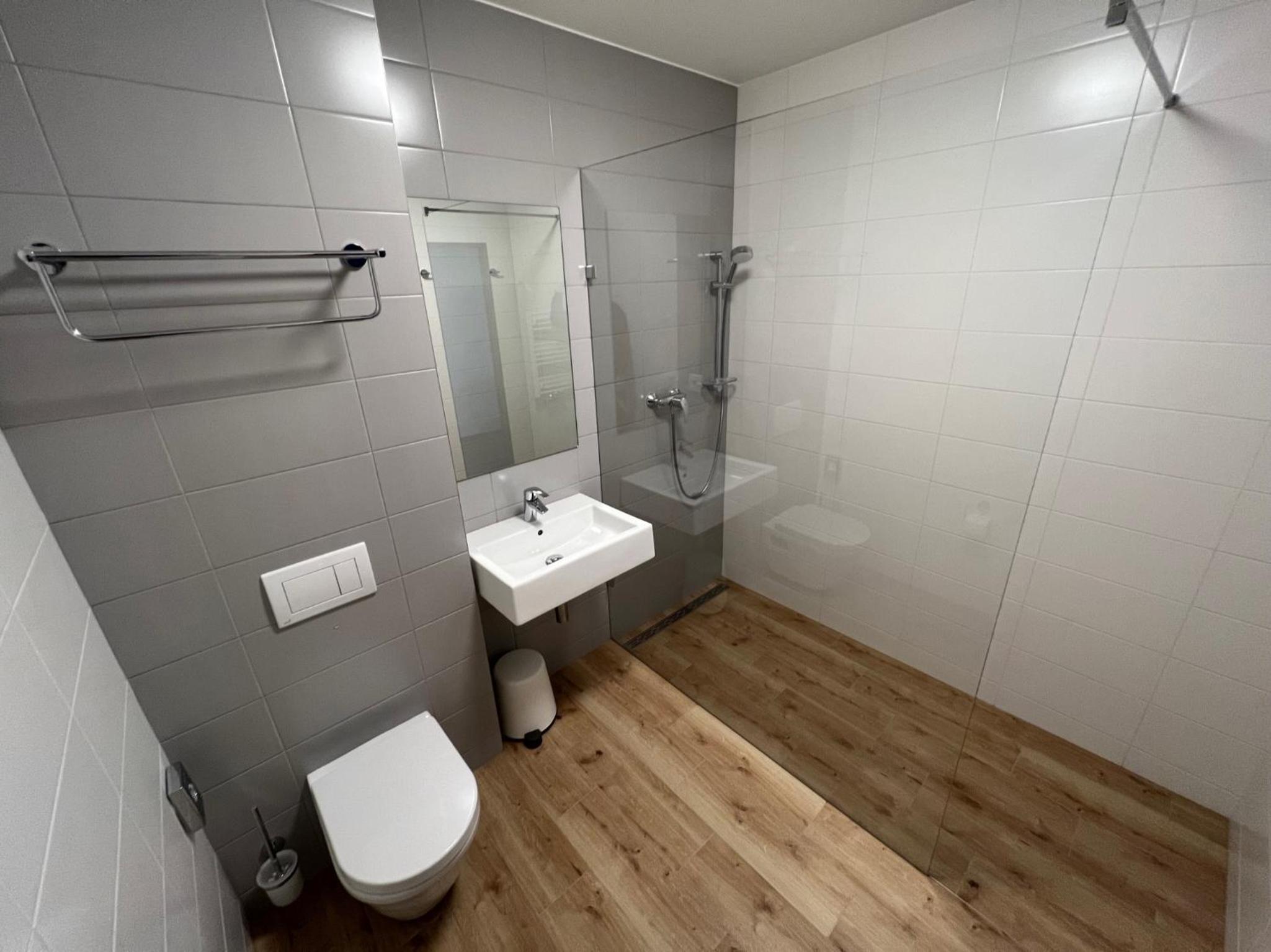 Triple Room - Photo 16