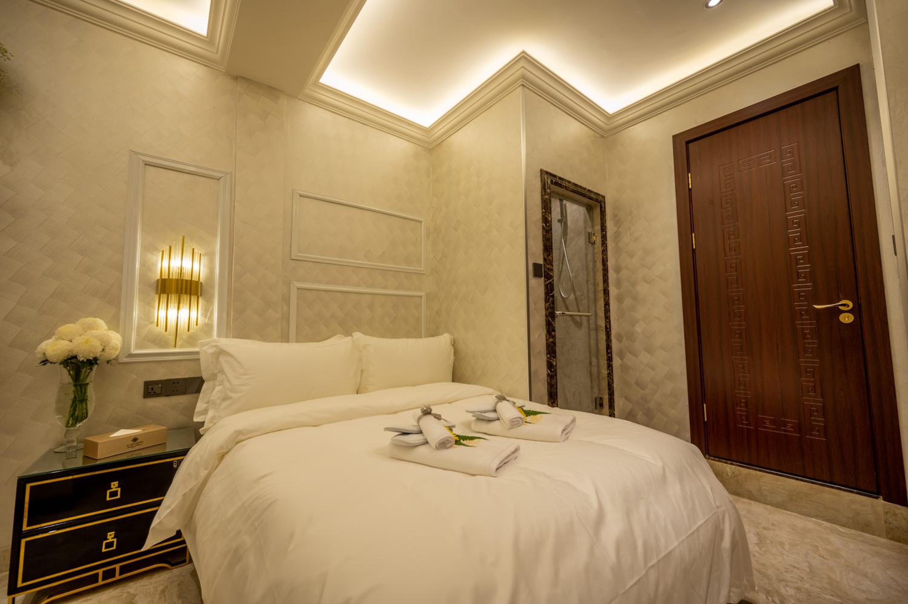 Standard Double Room - Photo 15