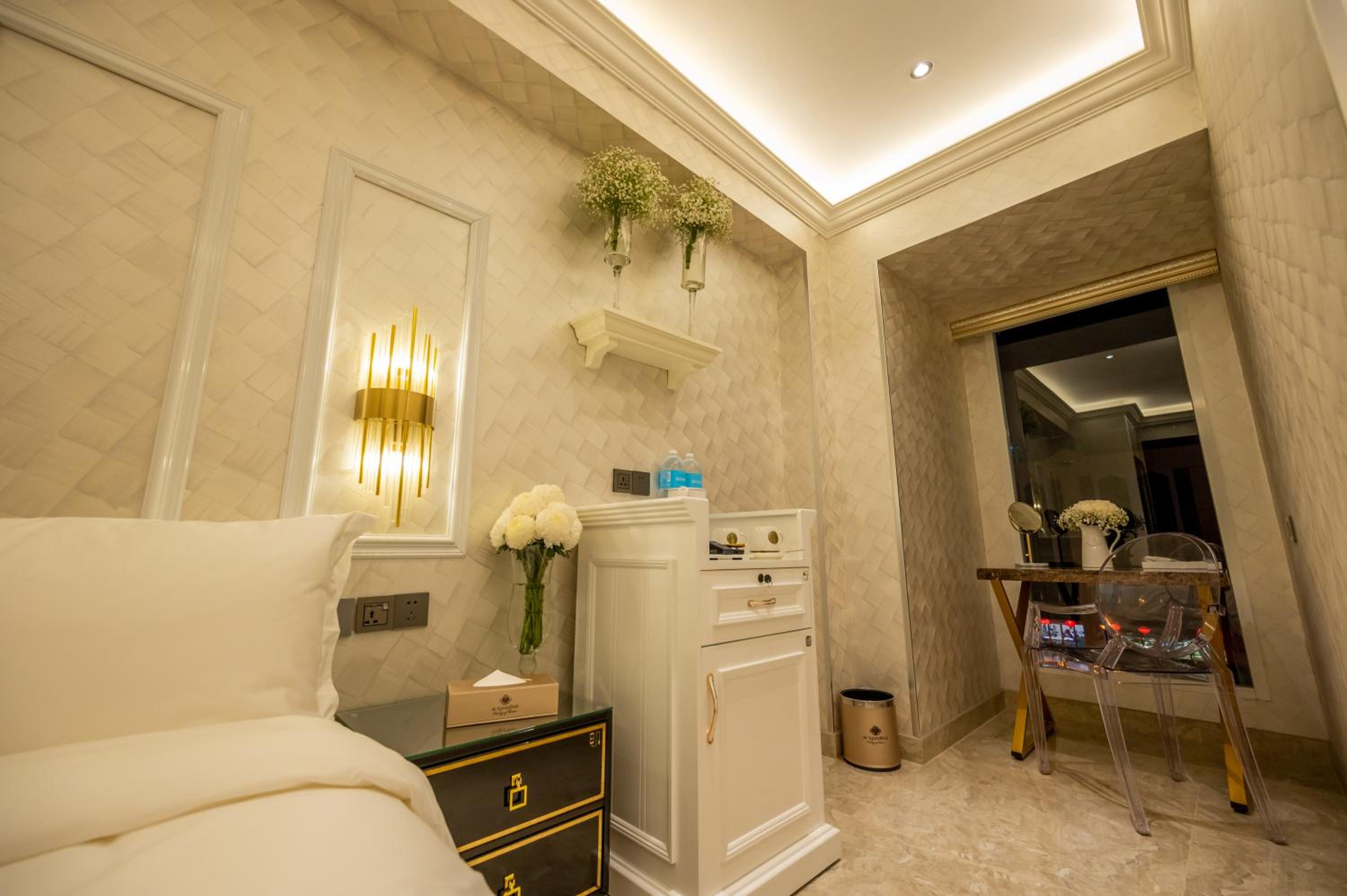 Standard Double Room - Photo 23