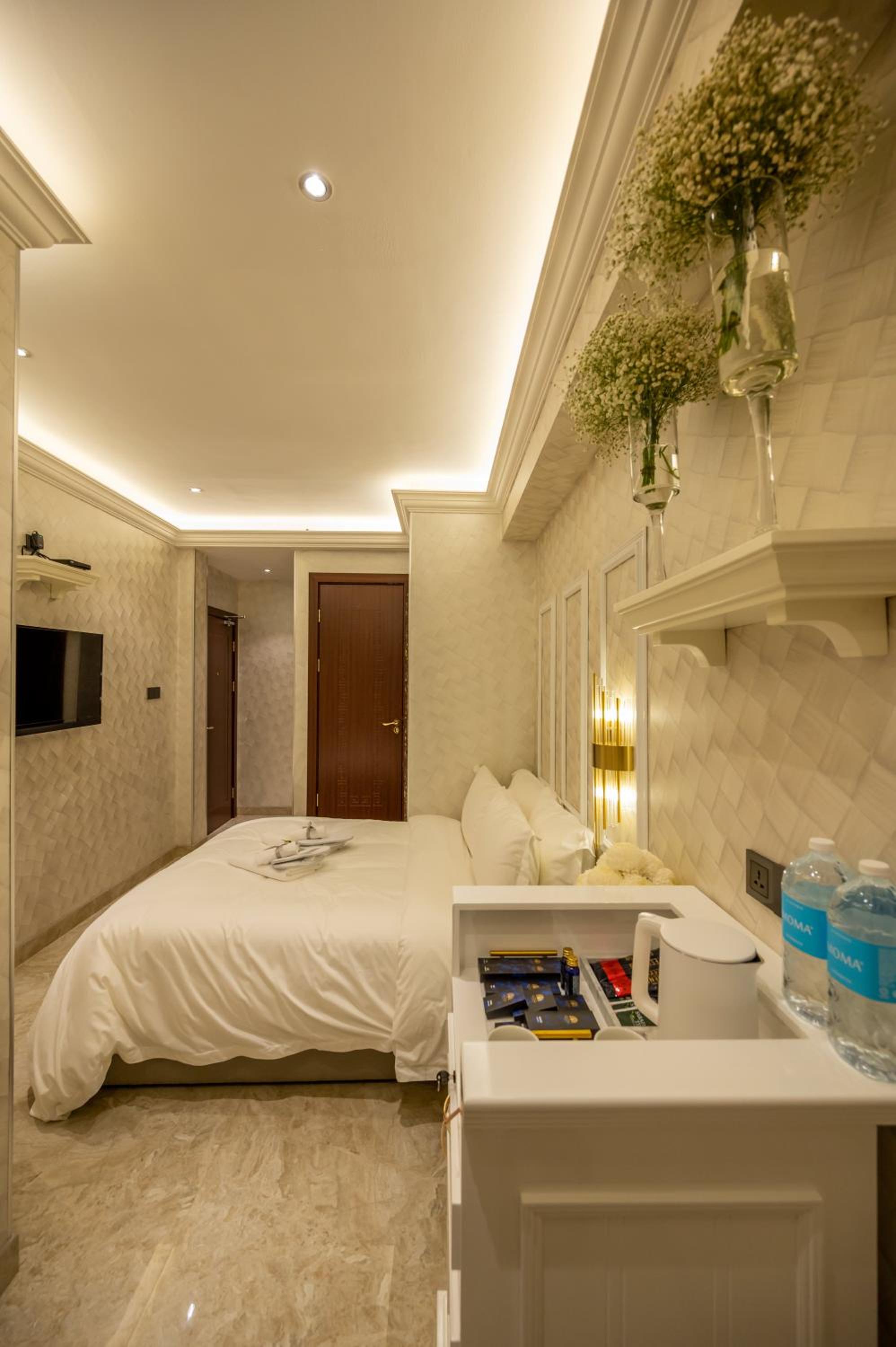 Standard Double Room - Photo 30