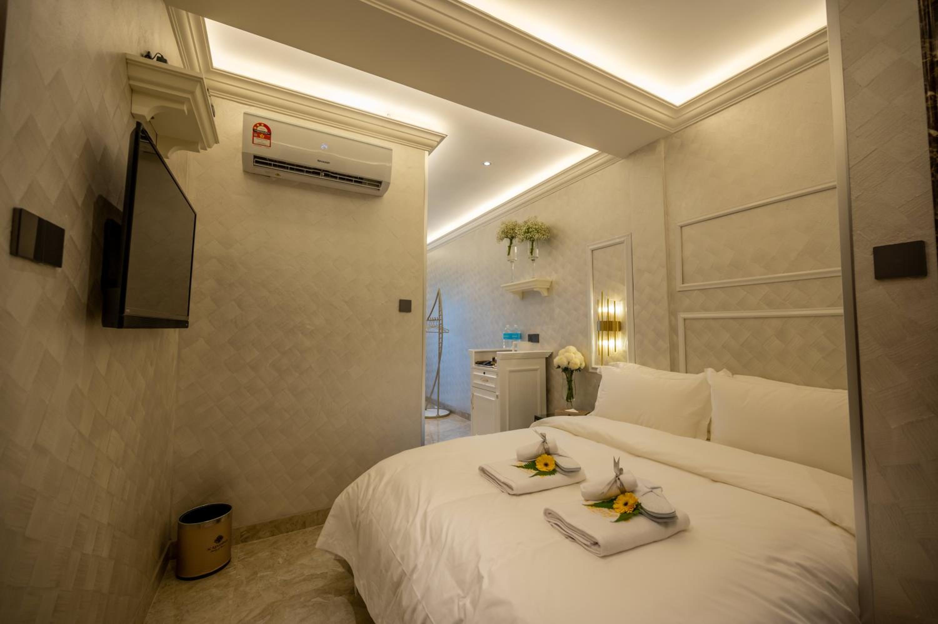 Standard Double Room - Photo 36