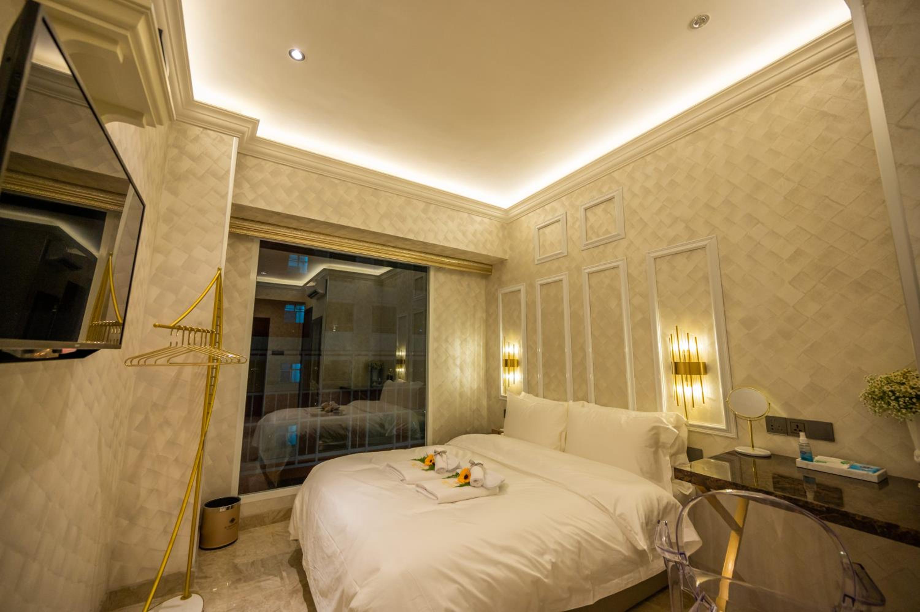 Deluxe Double Room photo 2
