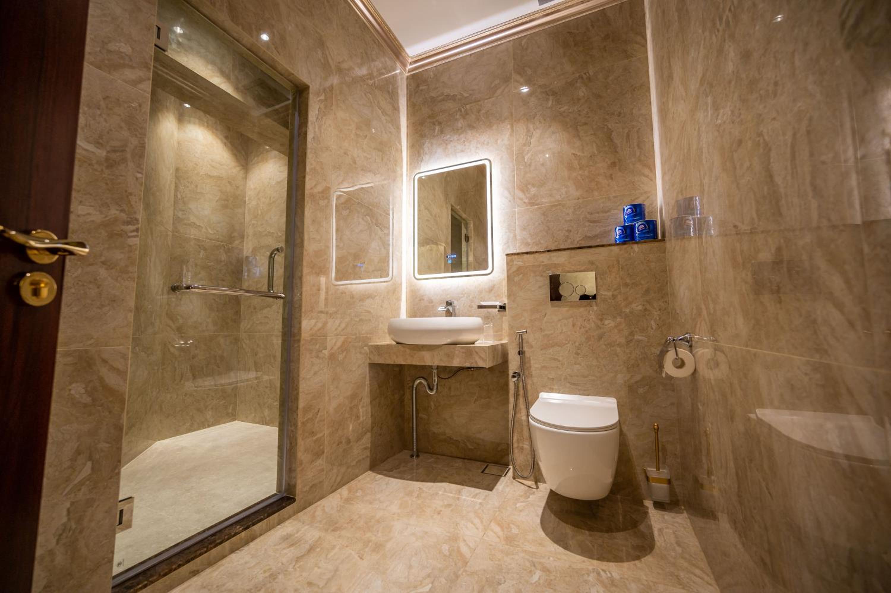 Large Double Room photo 3