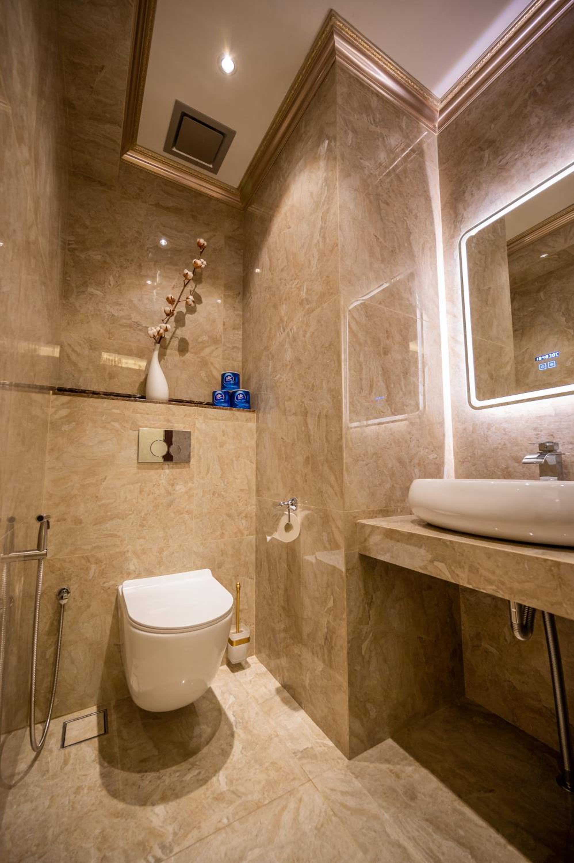 Double Room - Photo 15