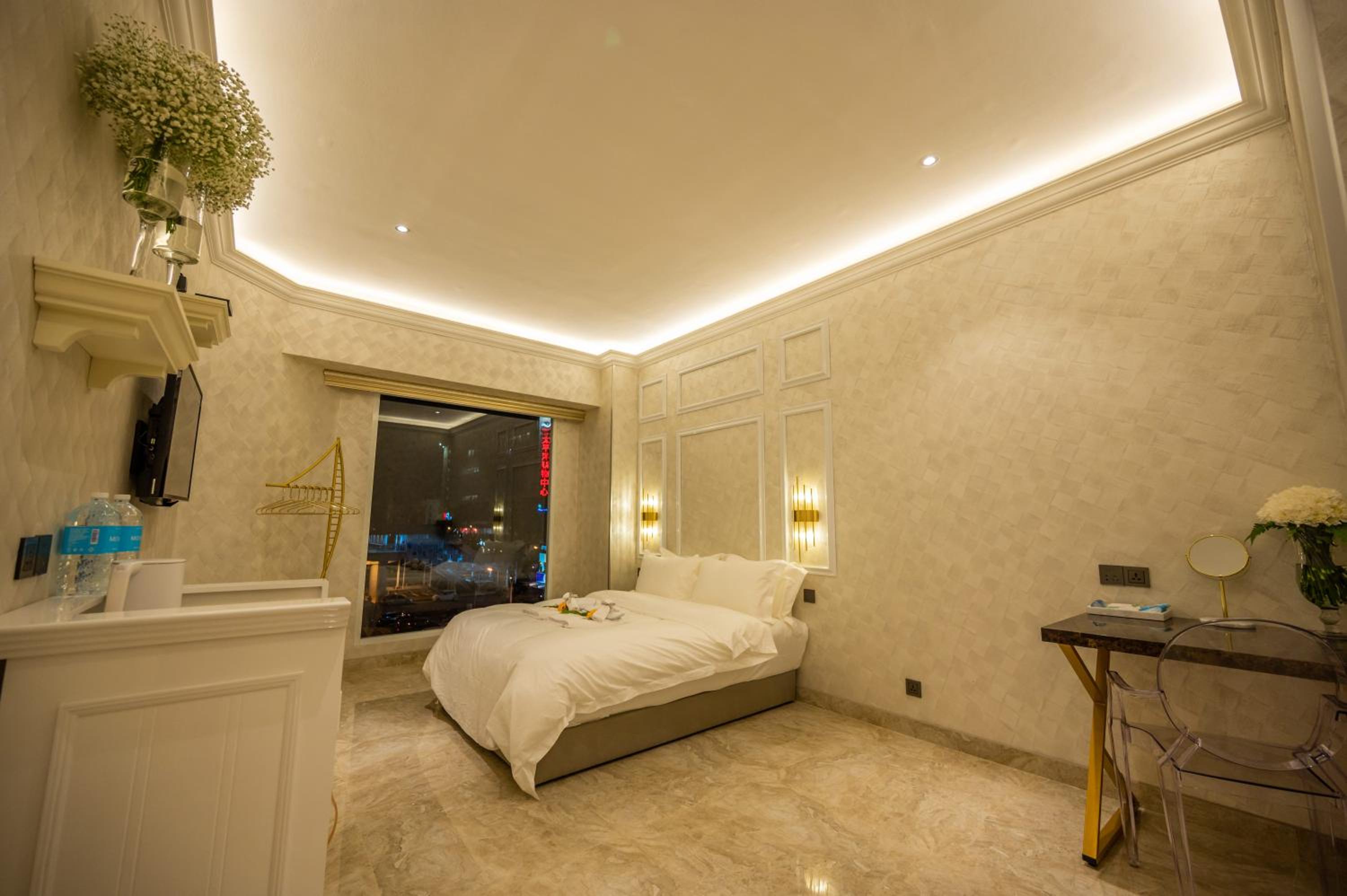 Double Room - Photo 1