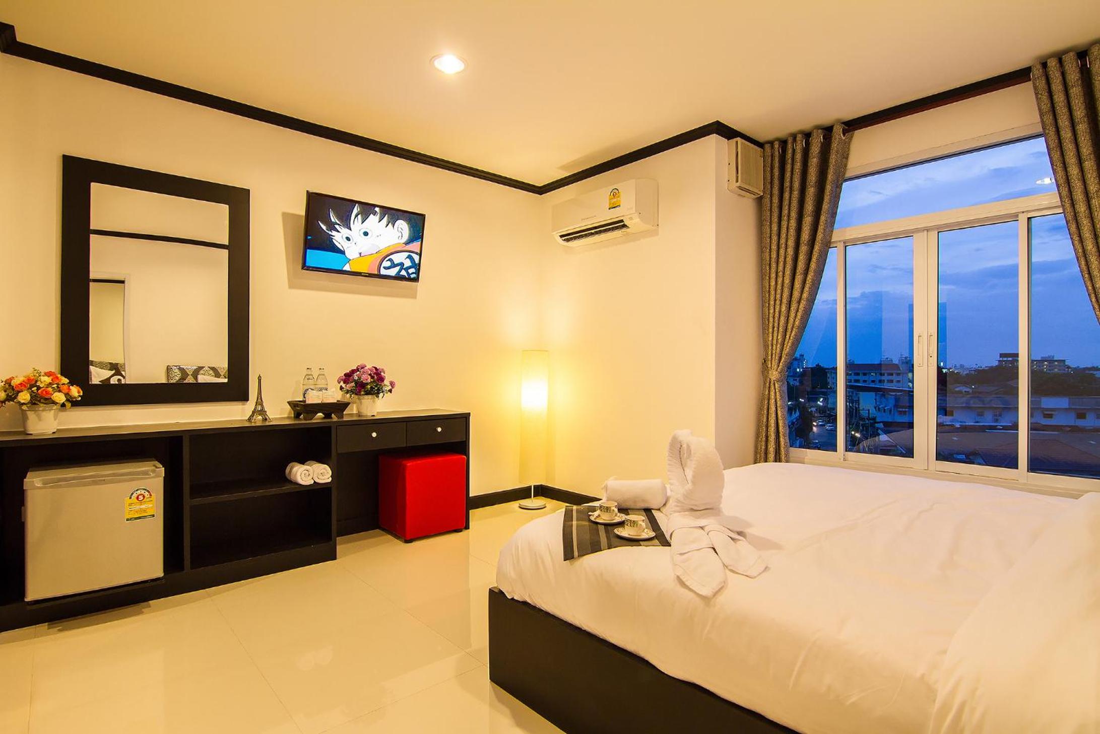 Two-Bedroom Suite photo 2
