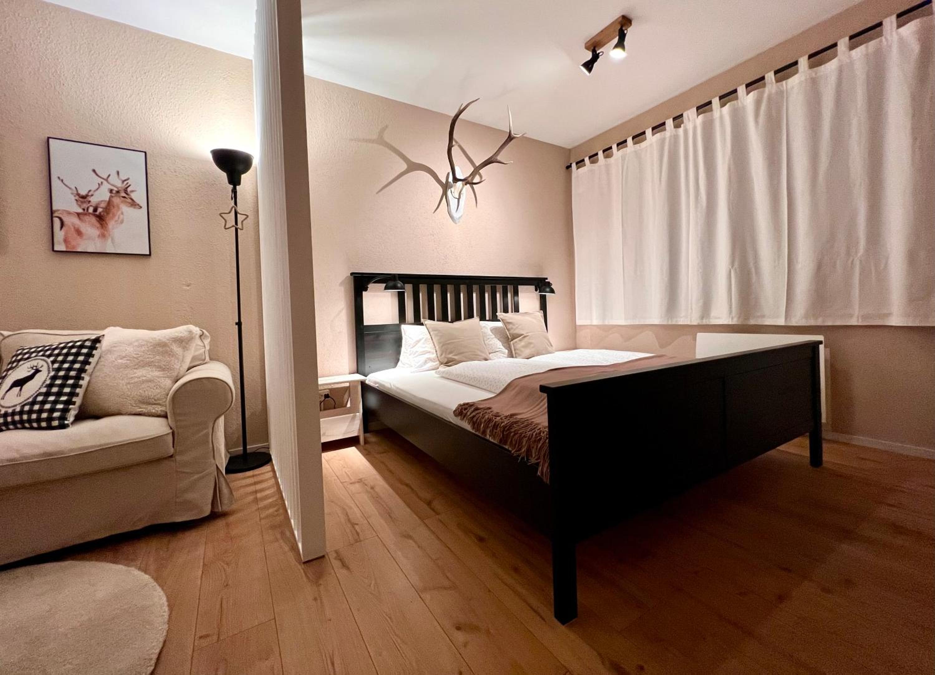 One-Bedroom Apartment - Photo 6