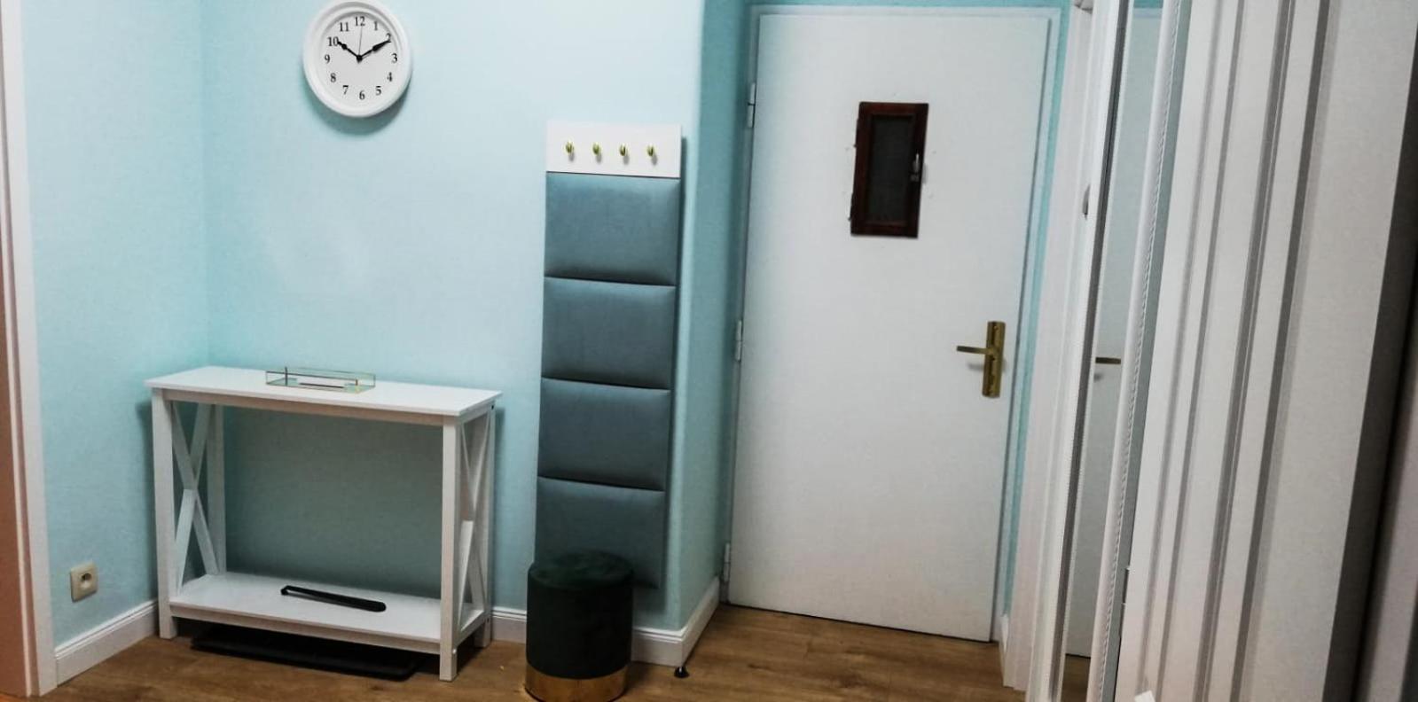 Three-Bedroom Apartment - Photo 9