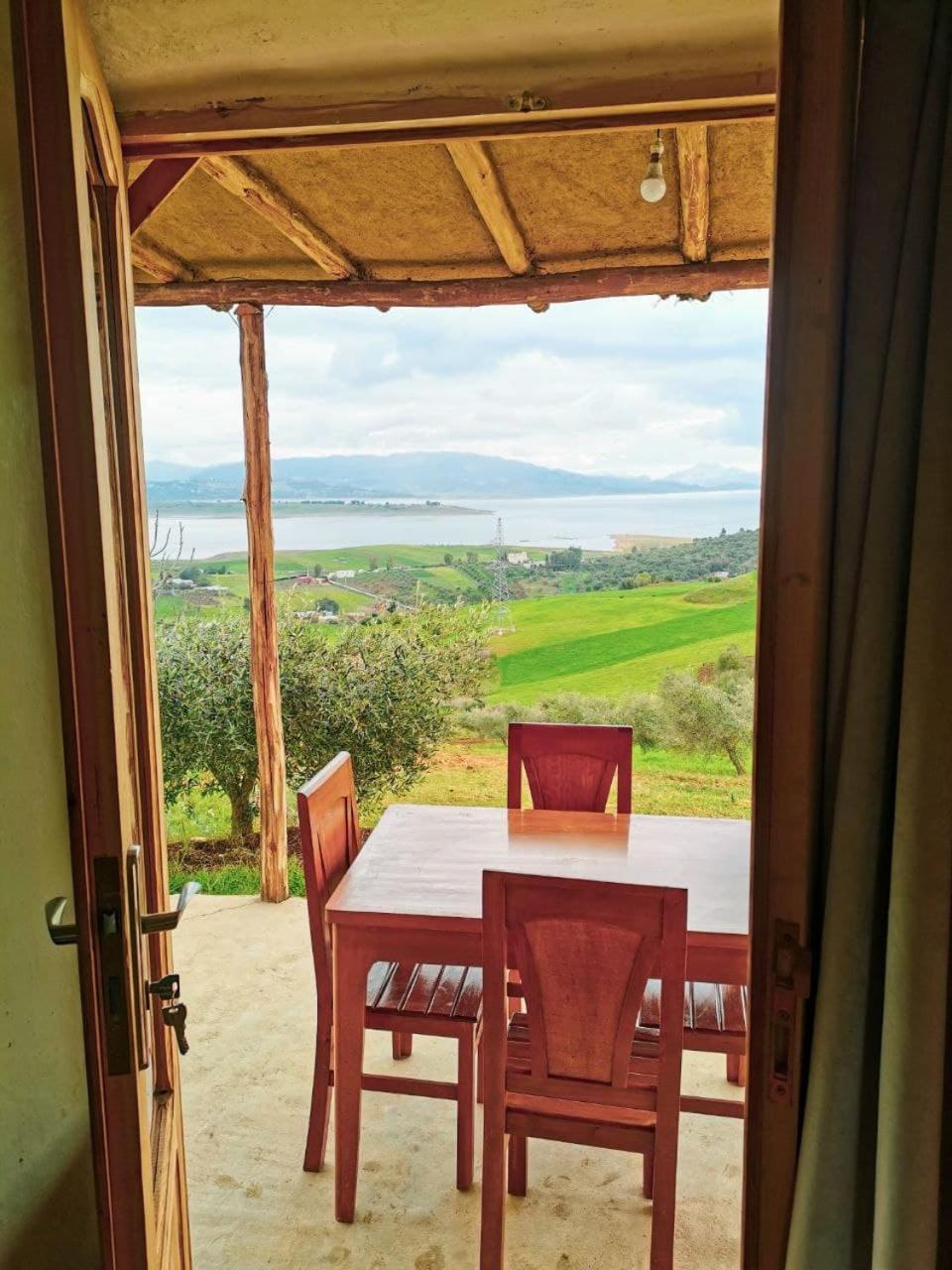 Twin Room with Lake View - Photo 96