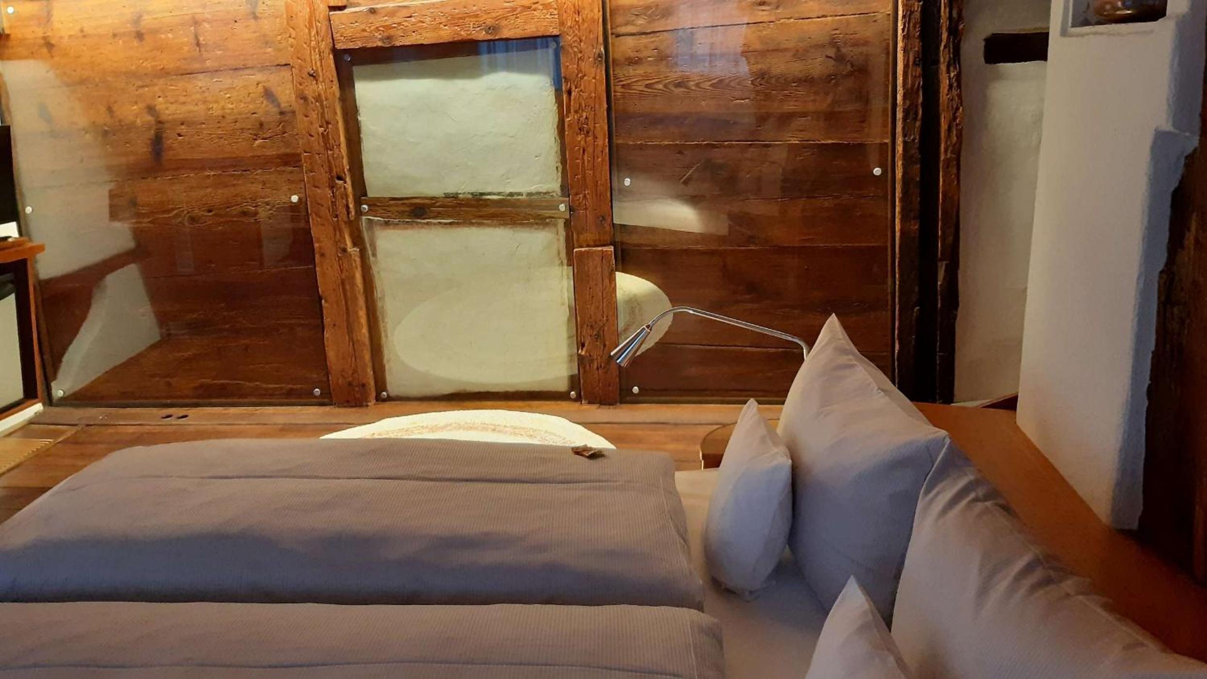 Superior King Room - Photo 2