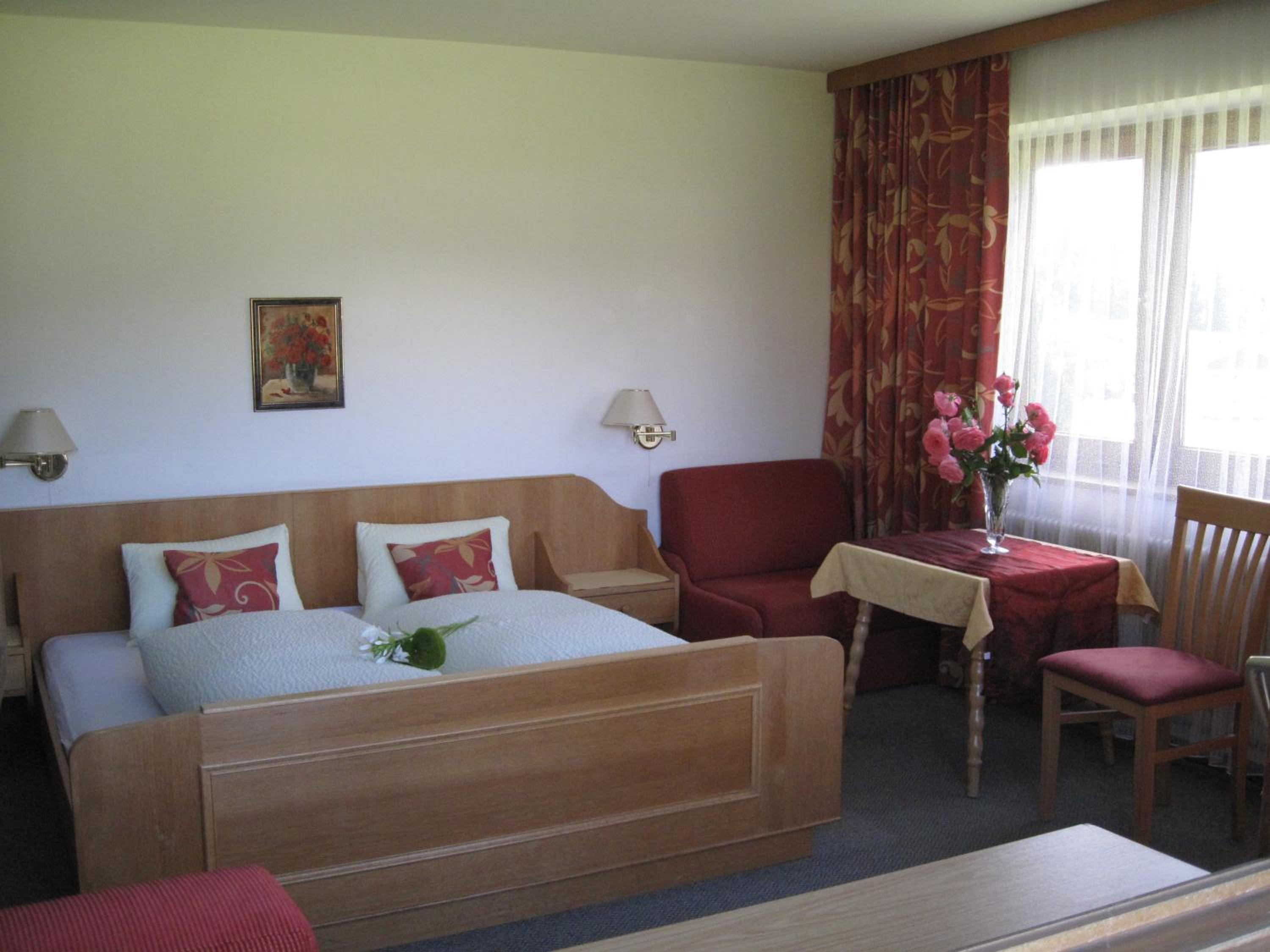 Double Room with Balcony (2 Adults + 1 Child) photo 2