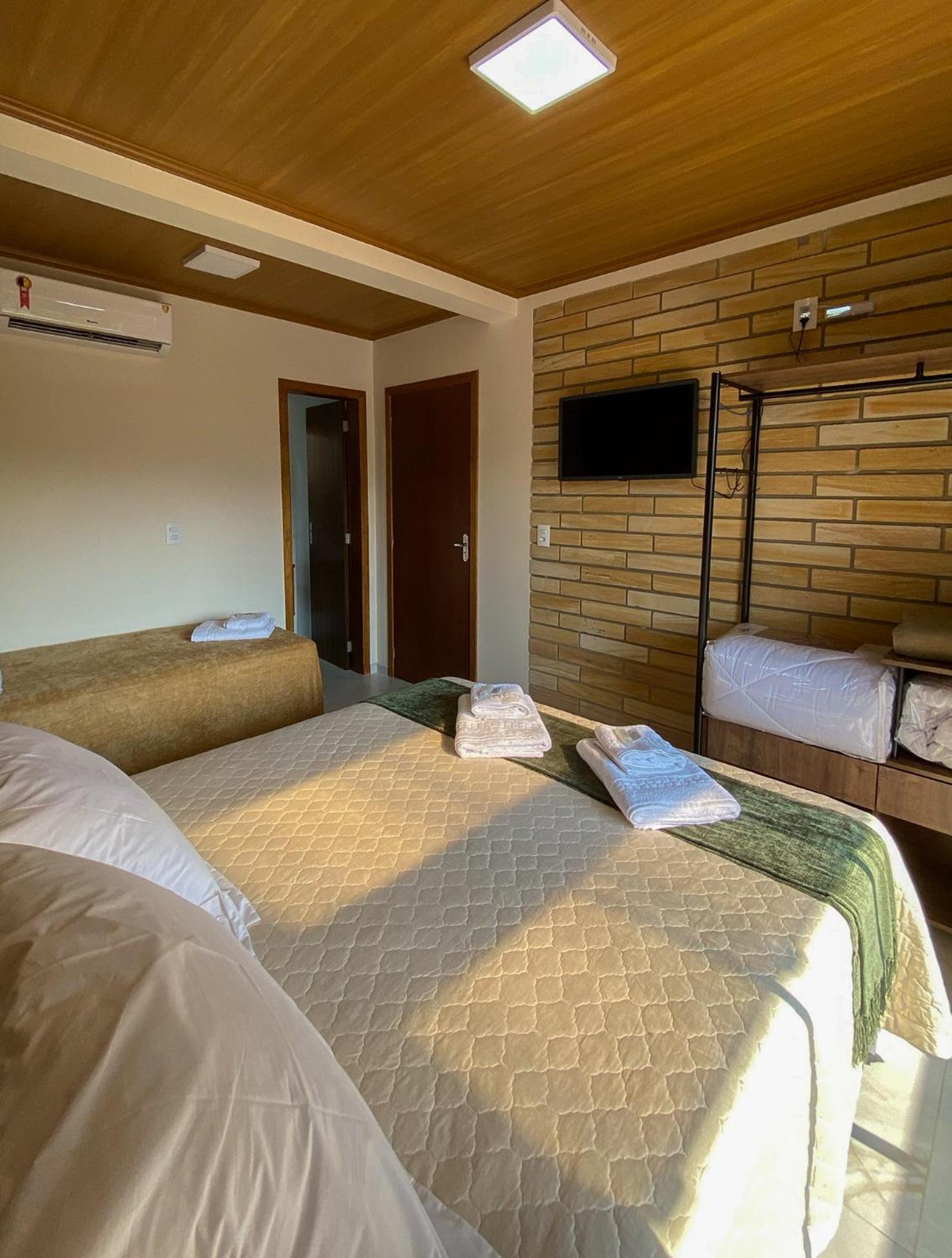 Suite with Mountain View - Photo 1