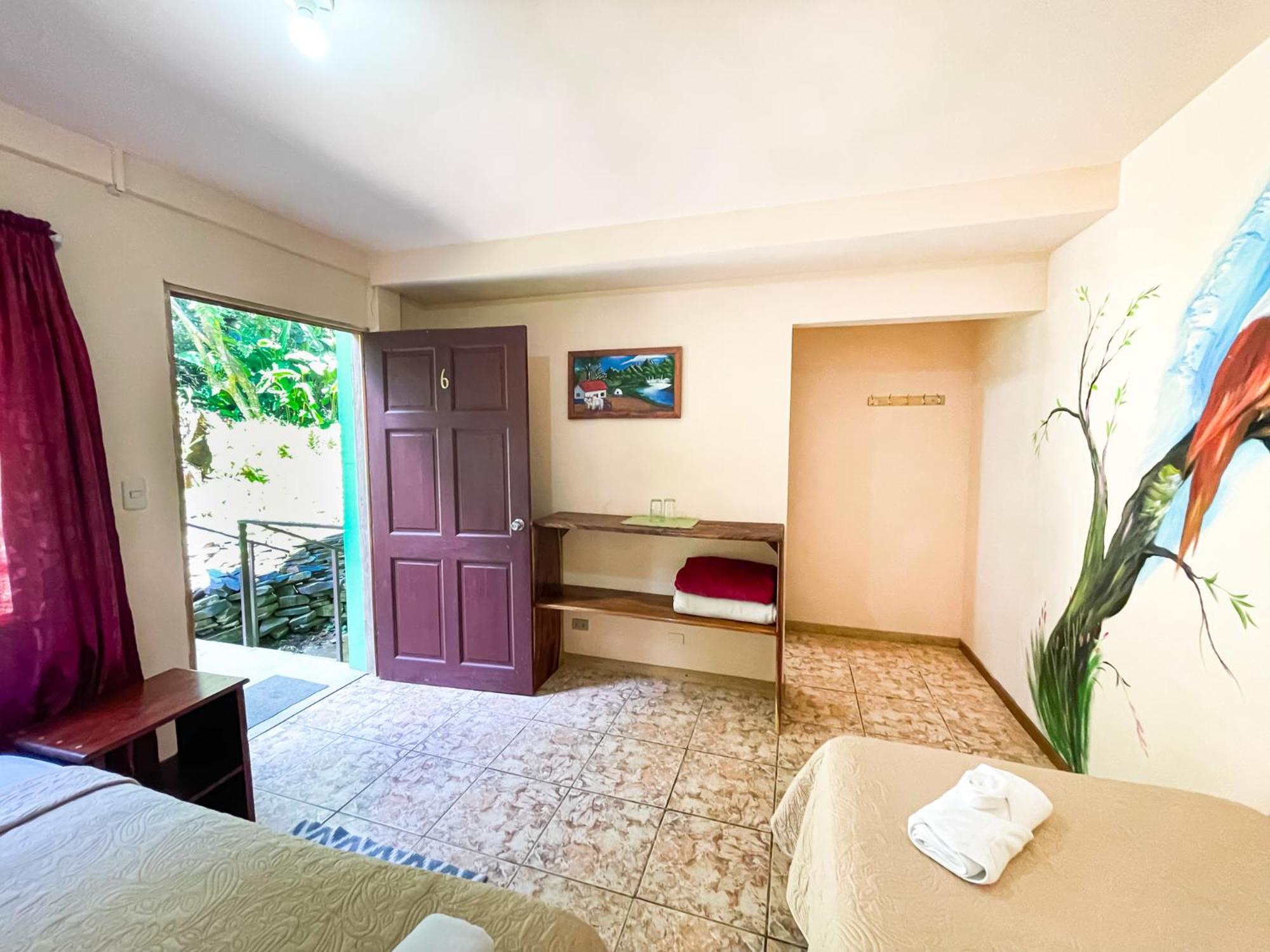 Budget Double Room photo 3