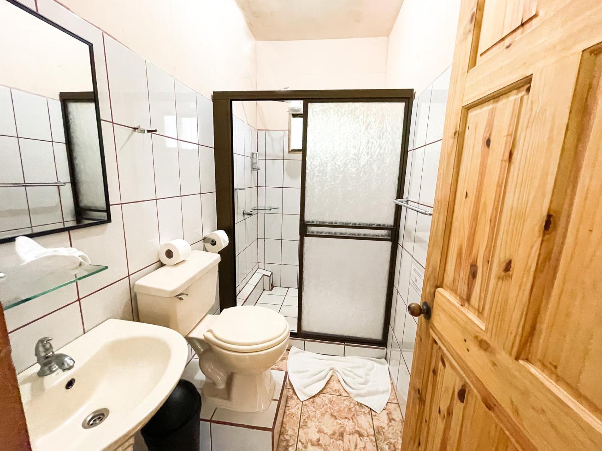 Deluxe Twin Room photo 2
