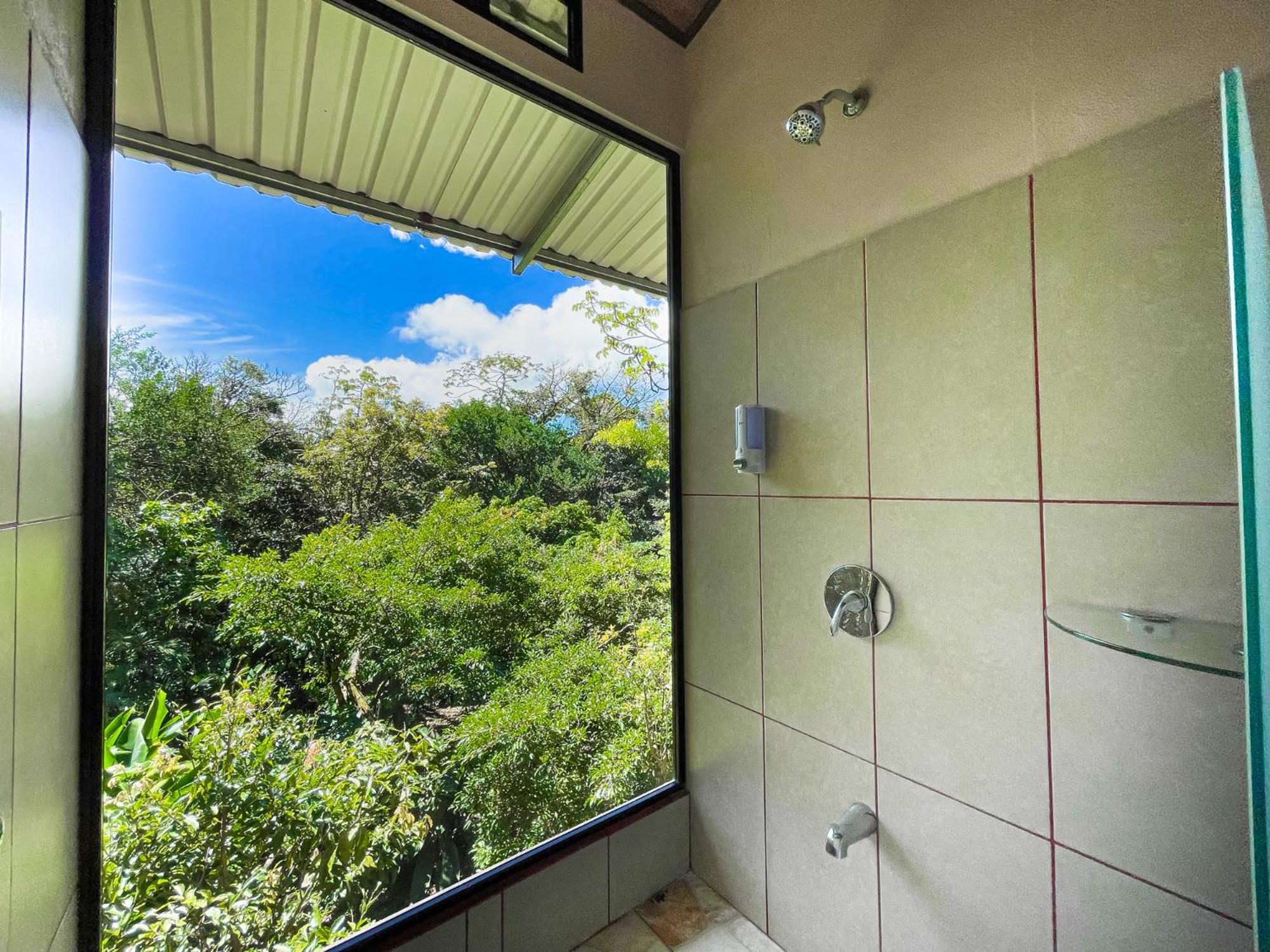 King Suite with Balcony photo 3