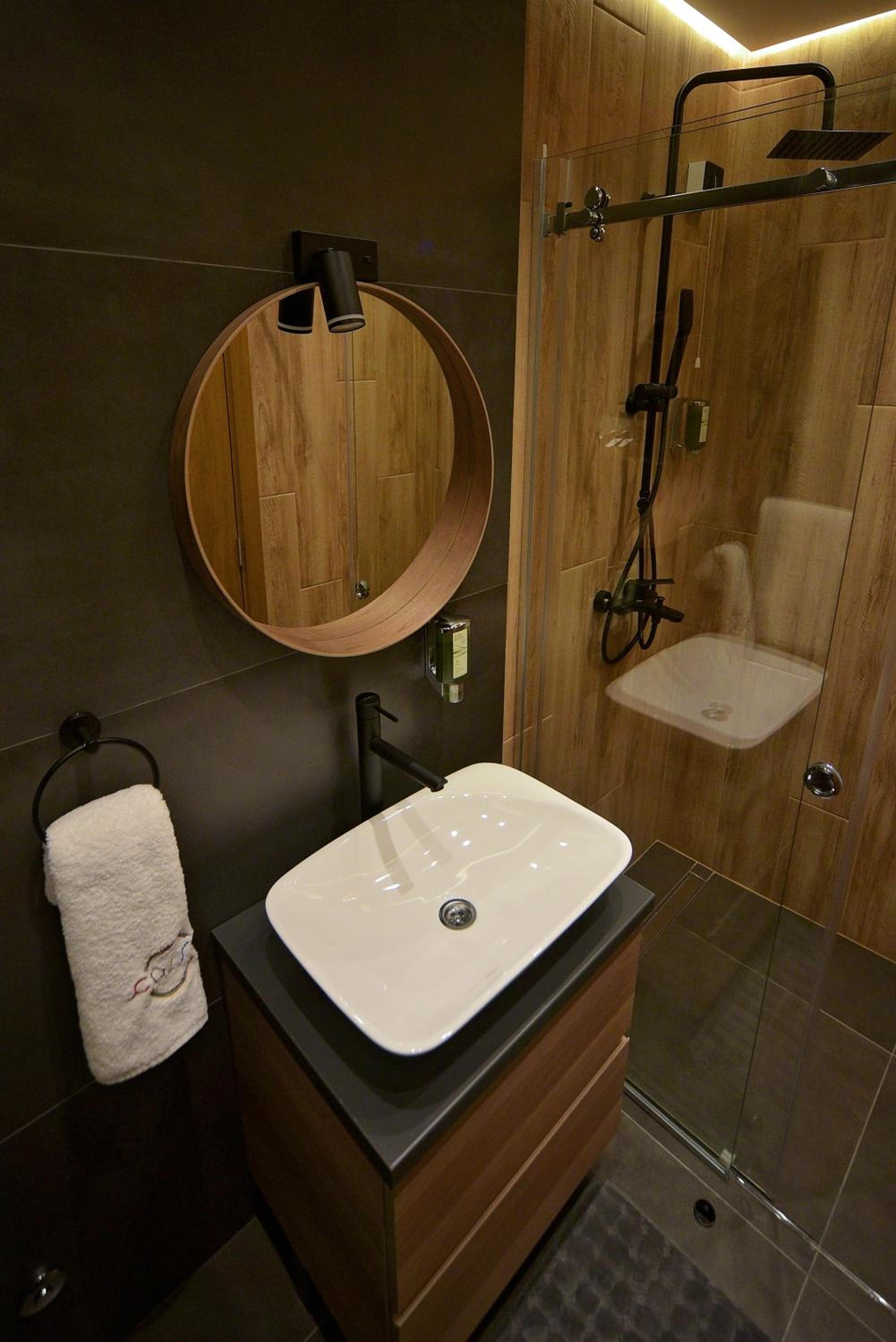 Double Room - Photo 3
