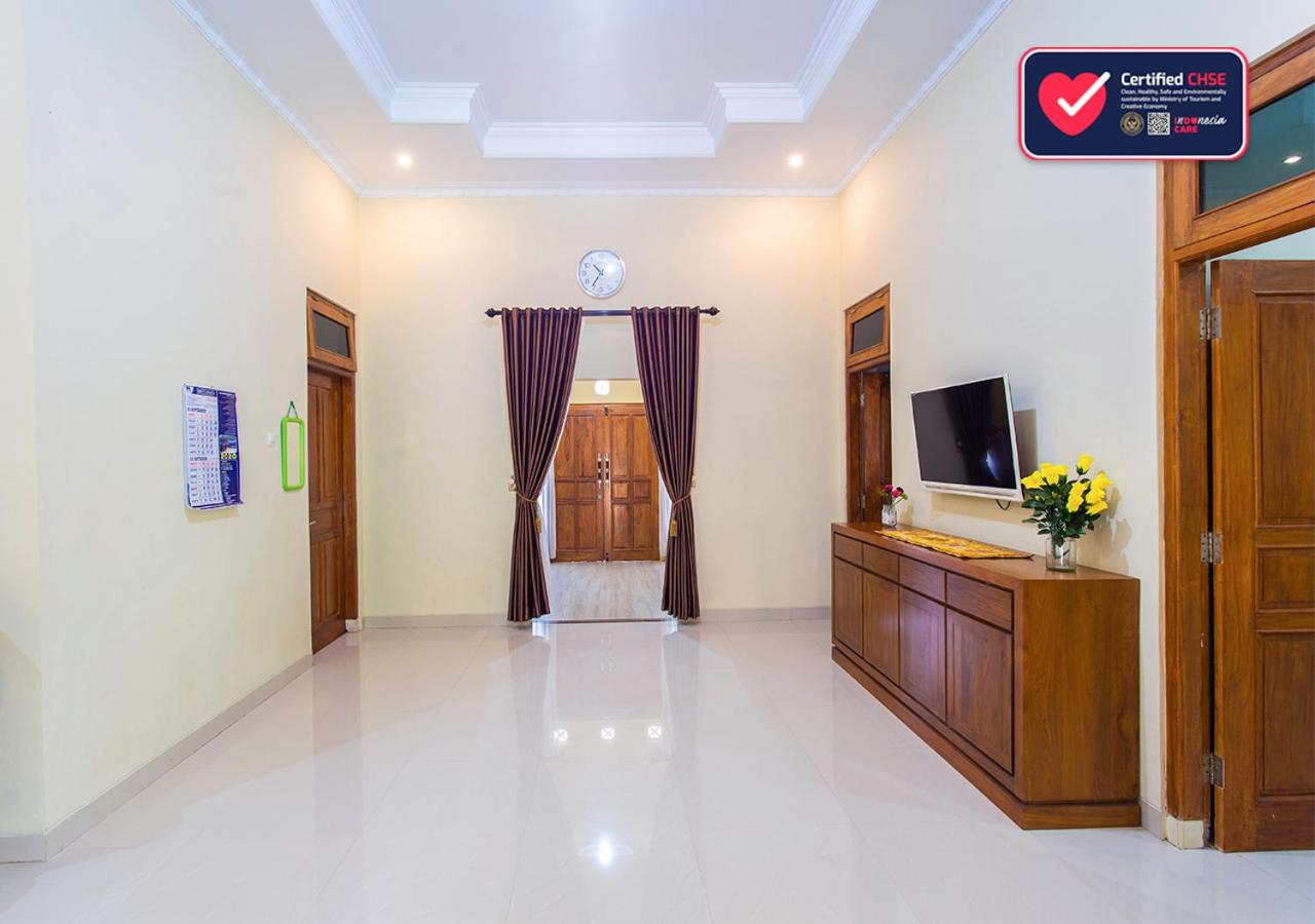 Three-Bedroom Villa photo 1