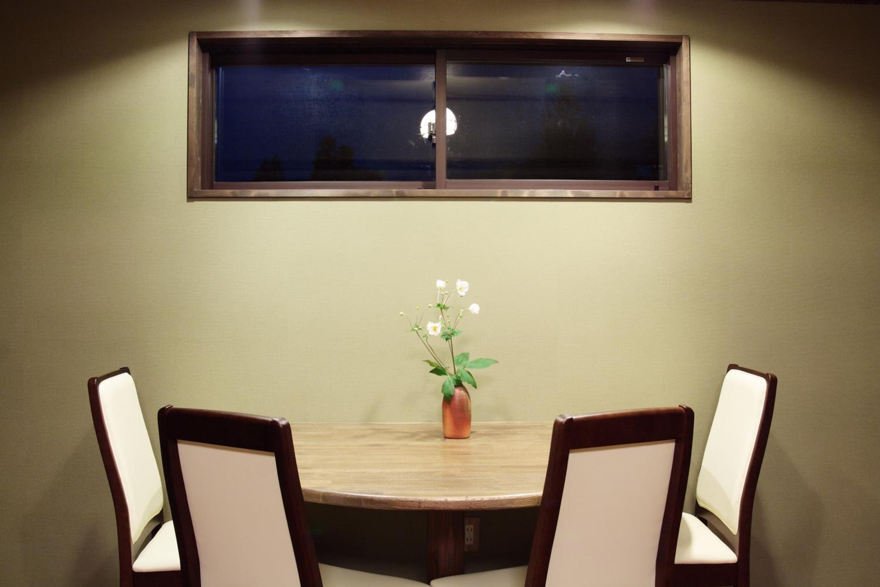 Deluxe Room with Tatami Area and Shared Bathroom and Private Toilet and Mountain View - Photo 5