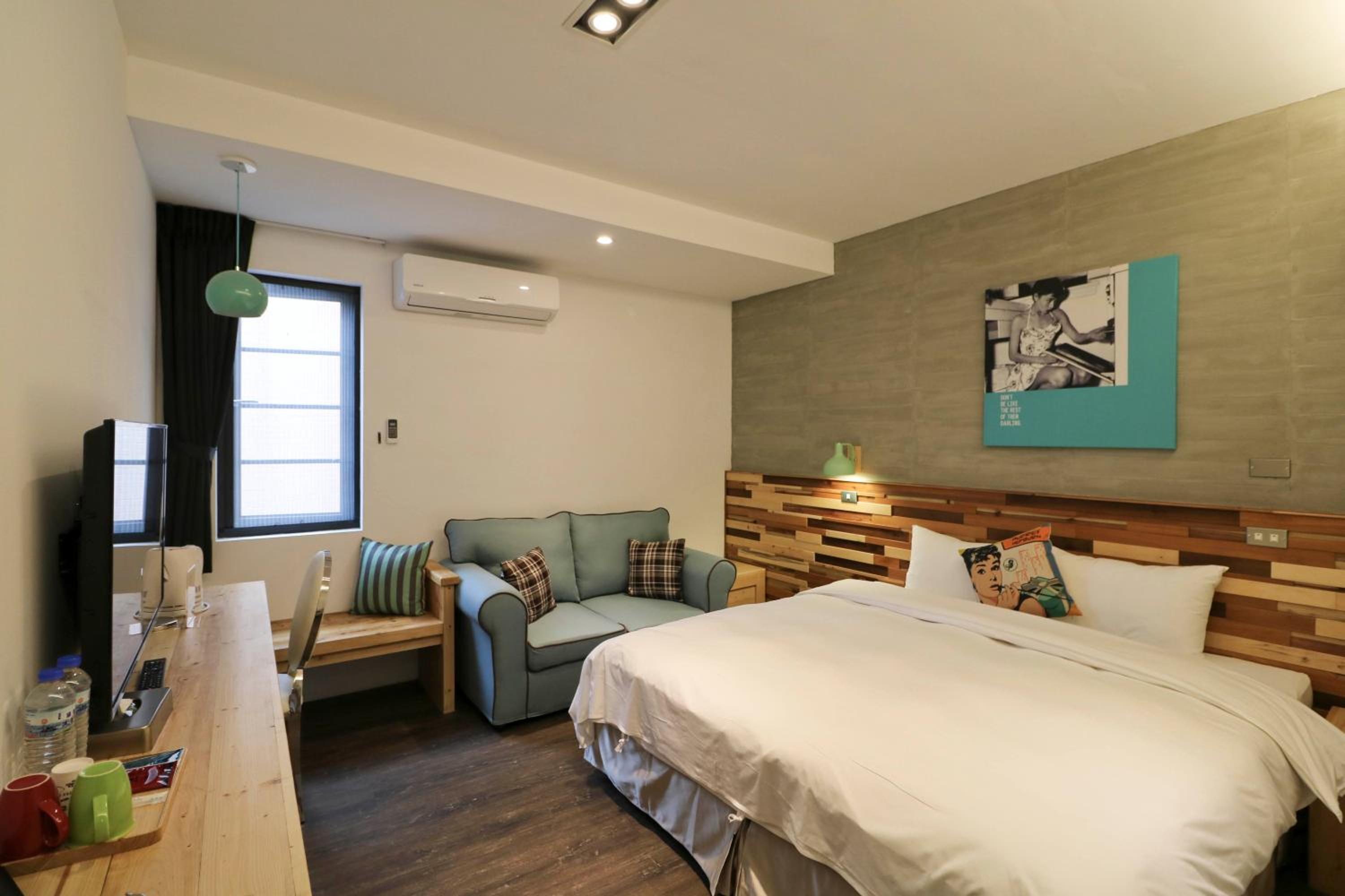 Queen Room