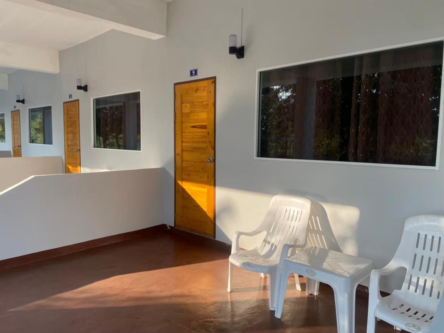 Double Room with Garden View - Photo 11