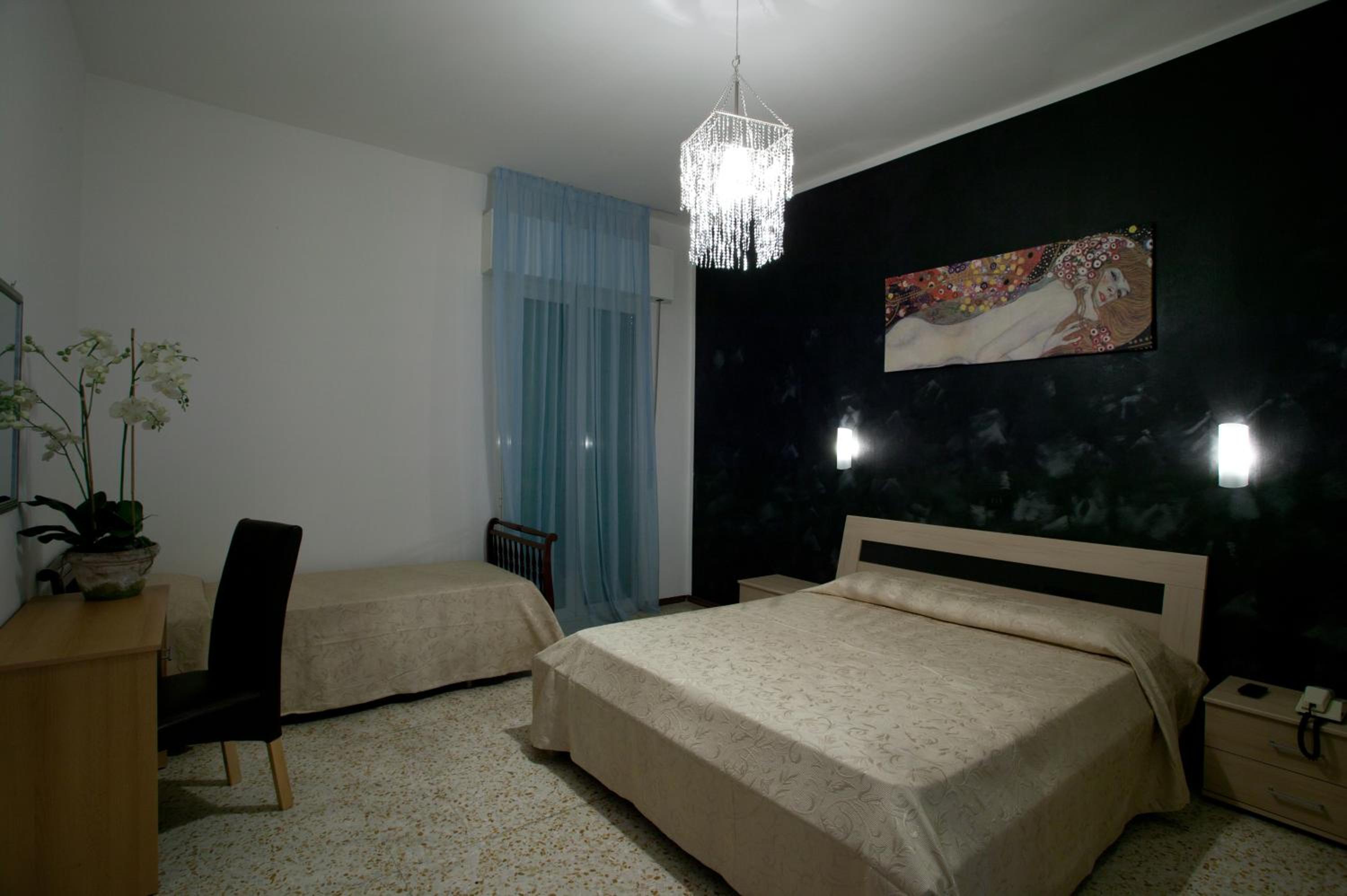 Quadruple Room - Photo 3