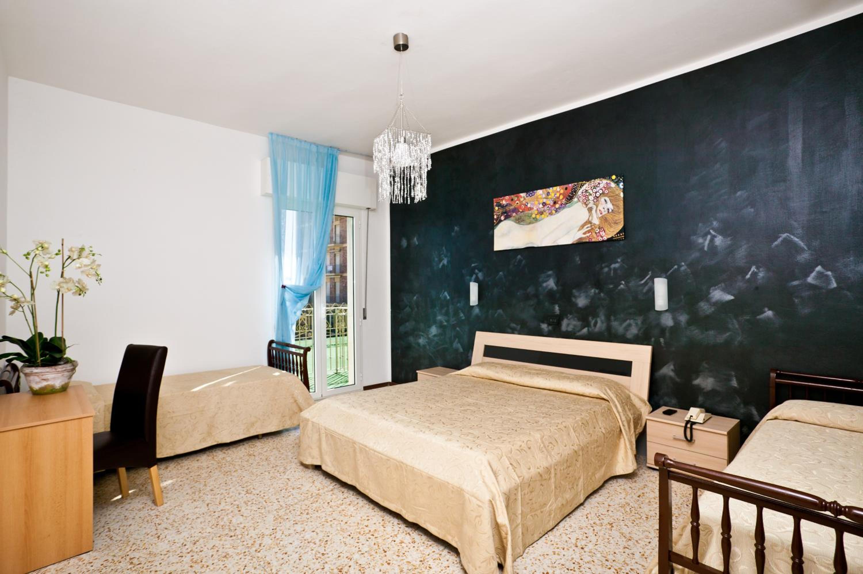 Quadruple Room - Photo 4