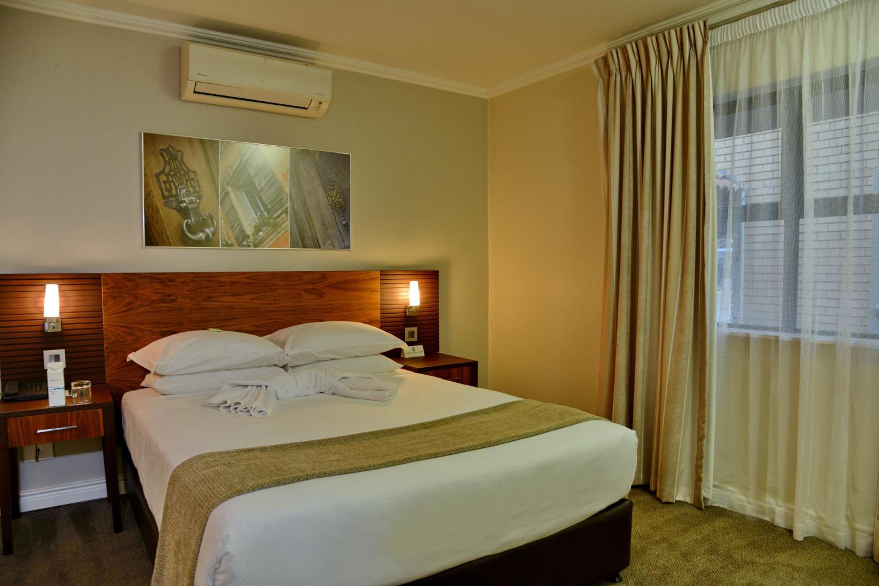 One-Bedroom Suite photo 3