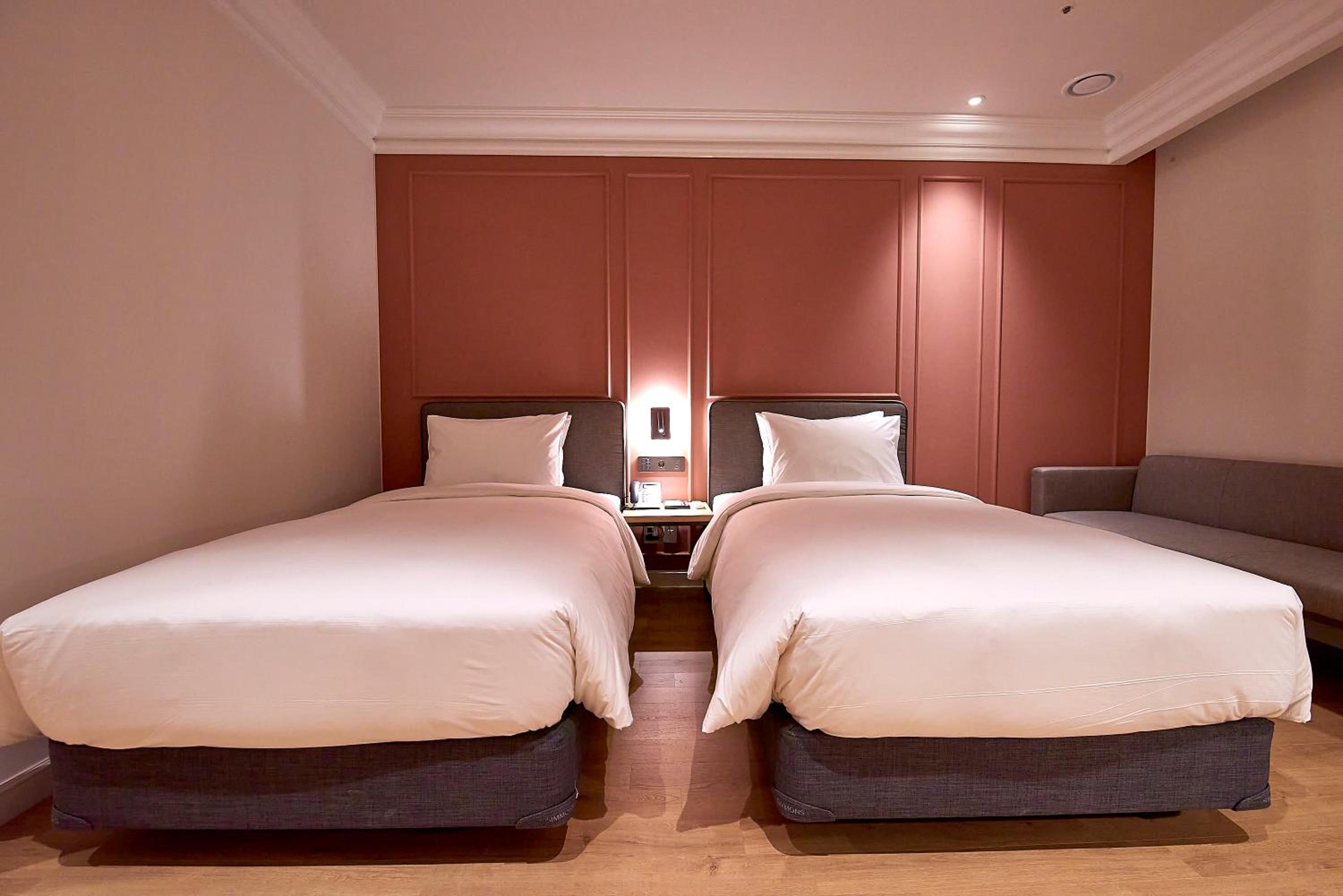 Superior Twin Room - Photo 6