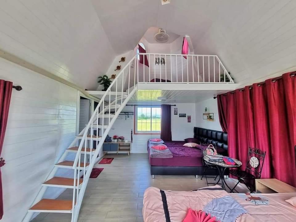 Family Room with Terrace - Photo 7