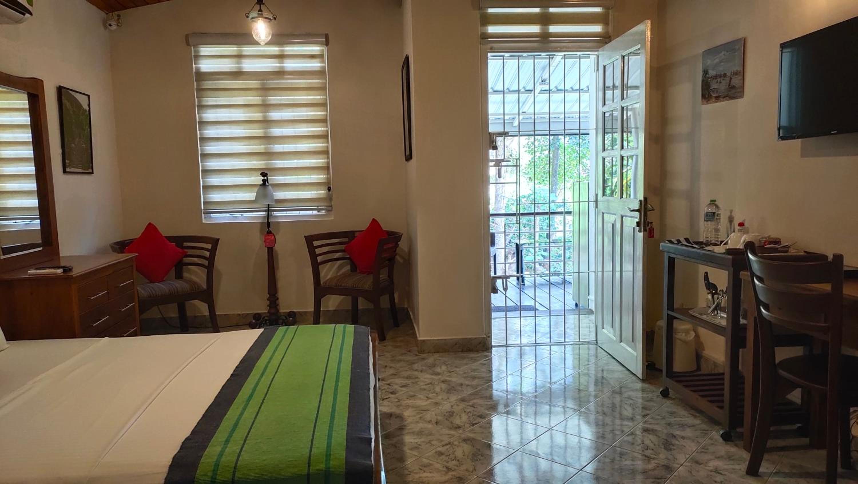 Double Room with Patio photo 1