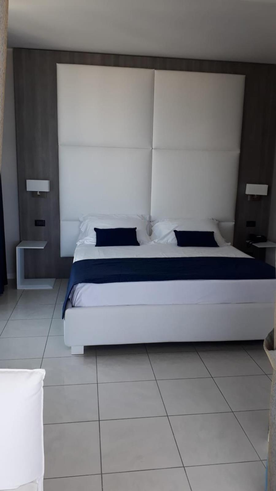 Suite with Sea View - Photo 1