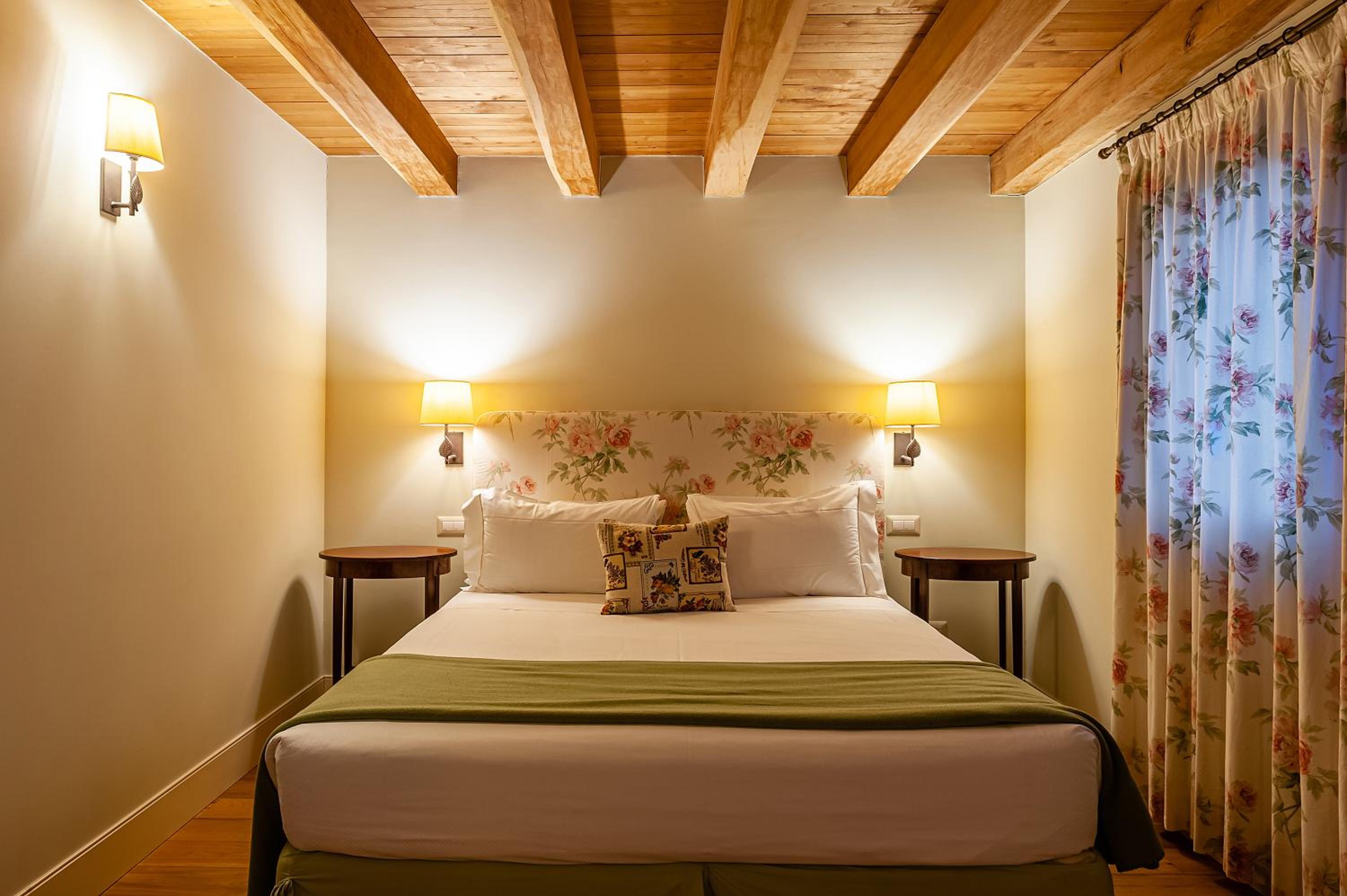 Double Room - Photo 3