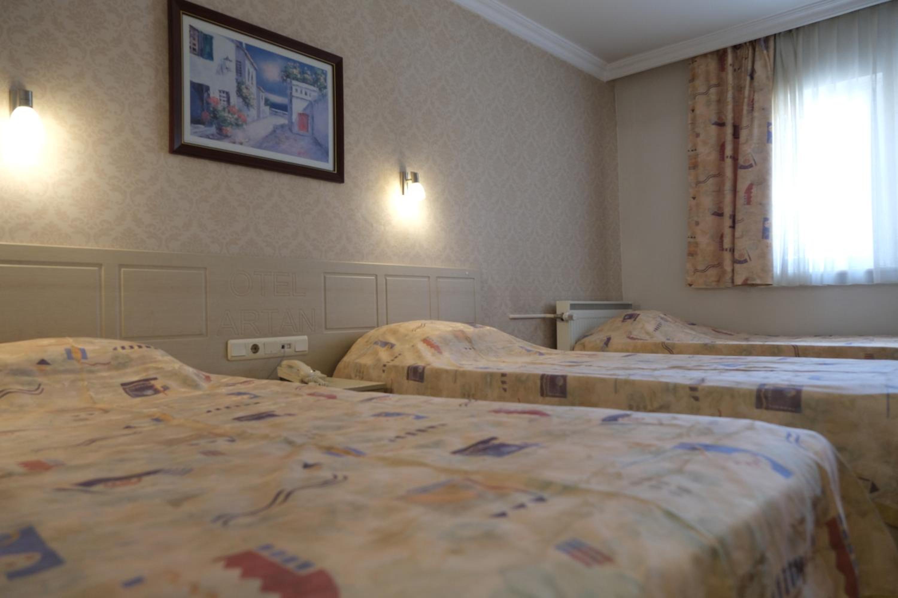 Standard Twin Room photo 2
