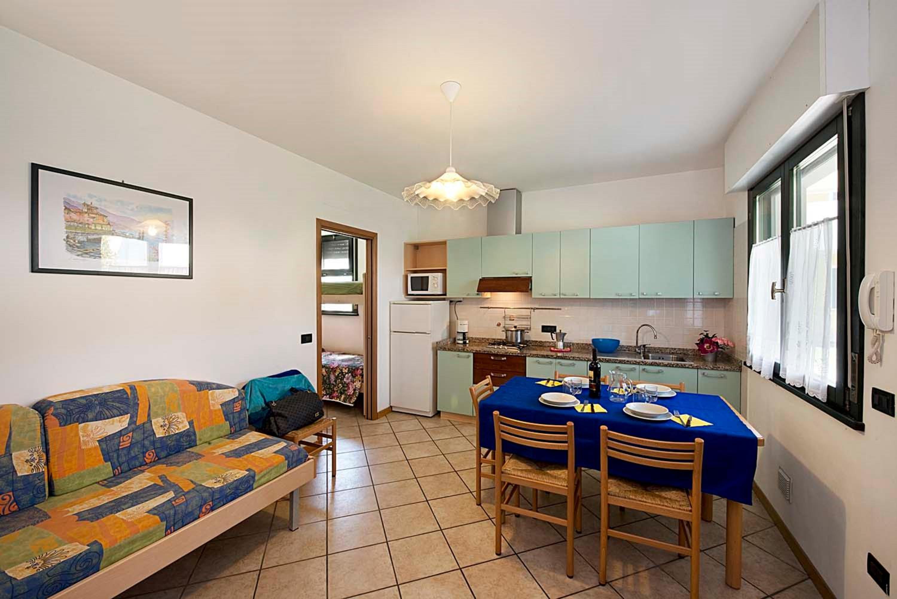 One-Bedroom Apartment with Balcony photo 2
