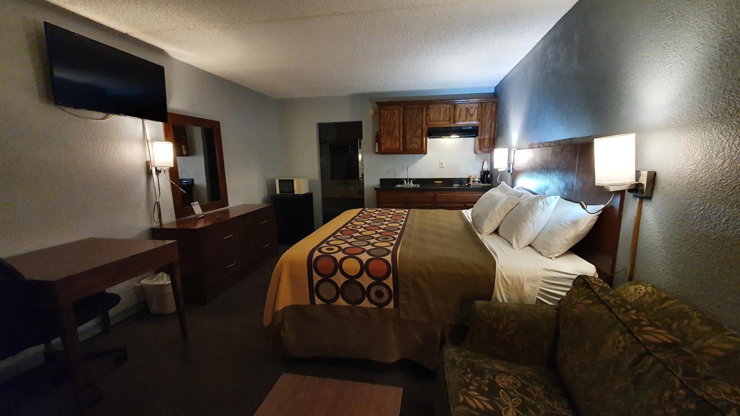 King Room with Kitchenette photo 3