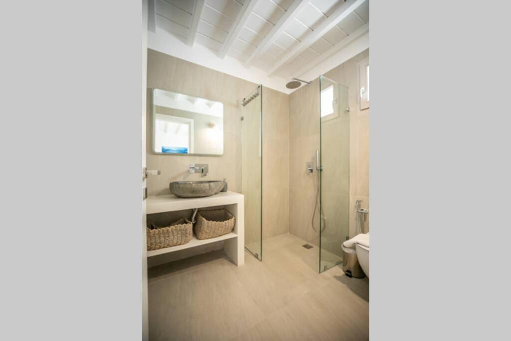 Villa photo 3