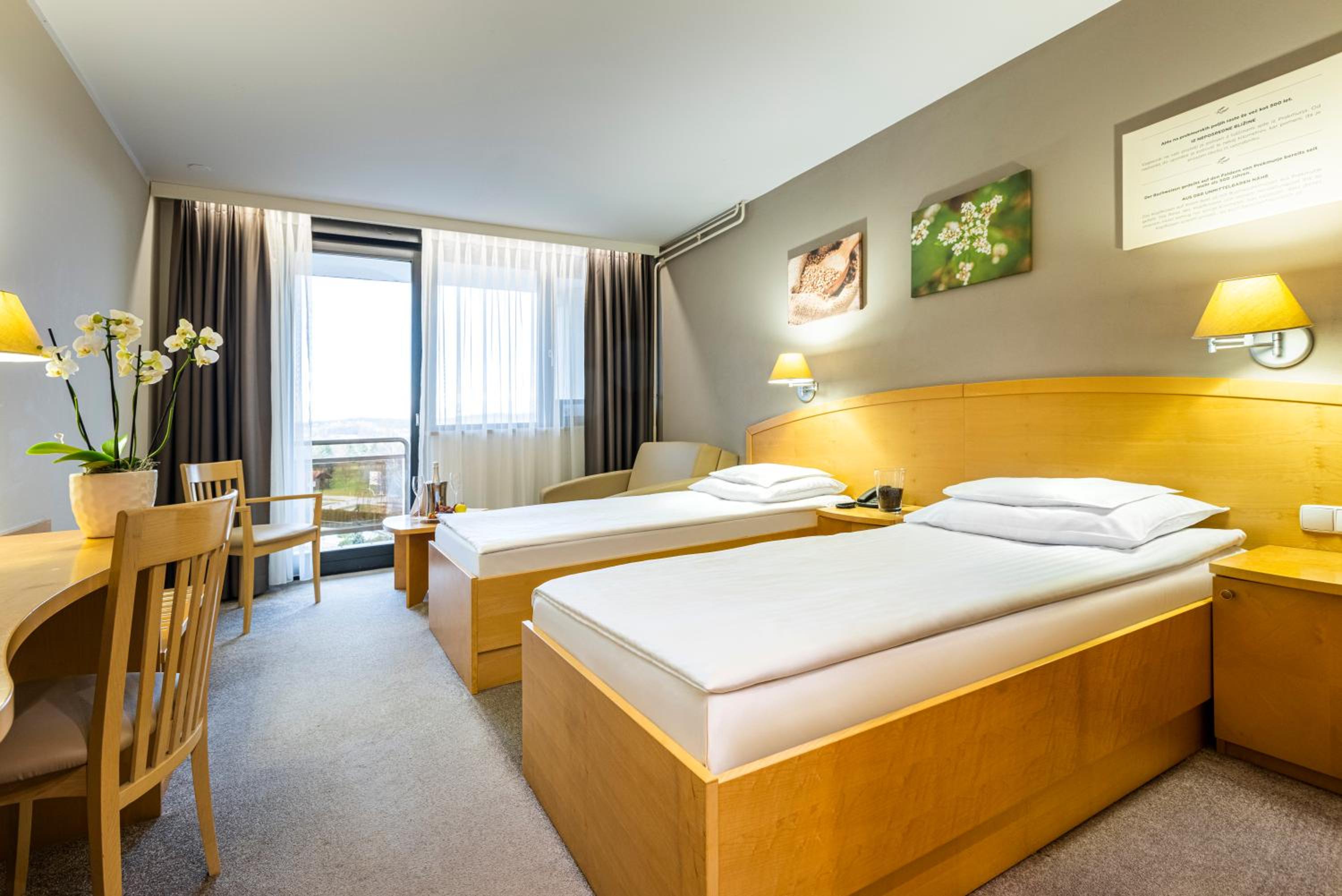 Standard Double Room with Balcony photo 2