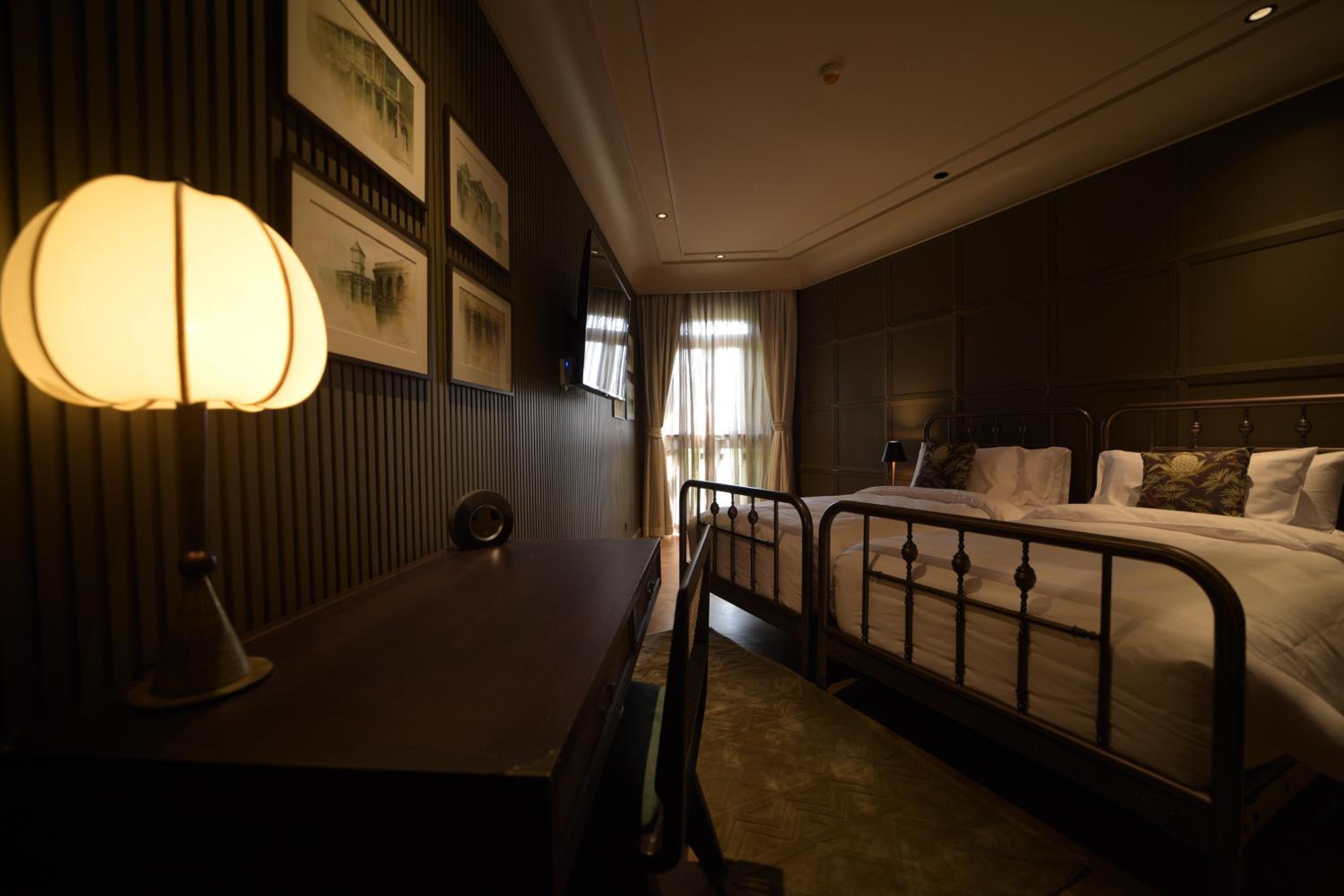 Junior Suite with Private Pool - Photo 5