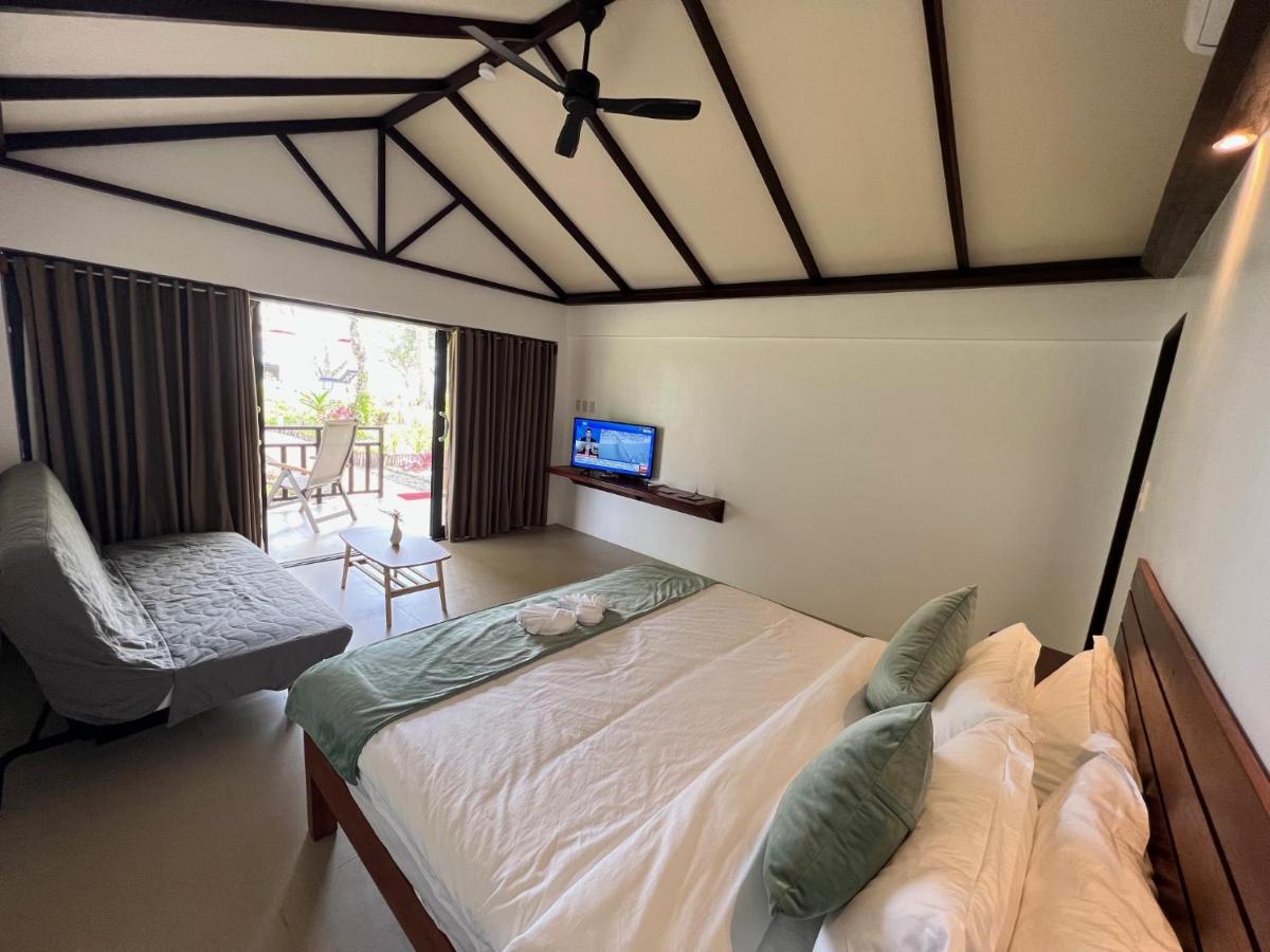 Deluxe Suite with Sea View photo 1
