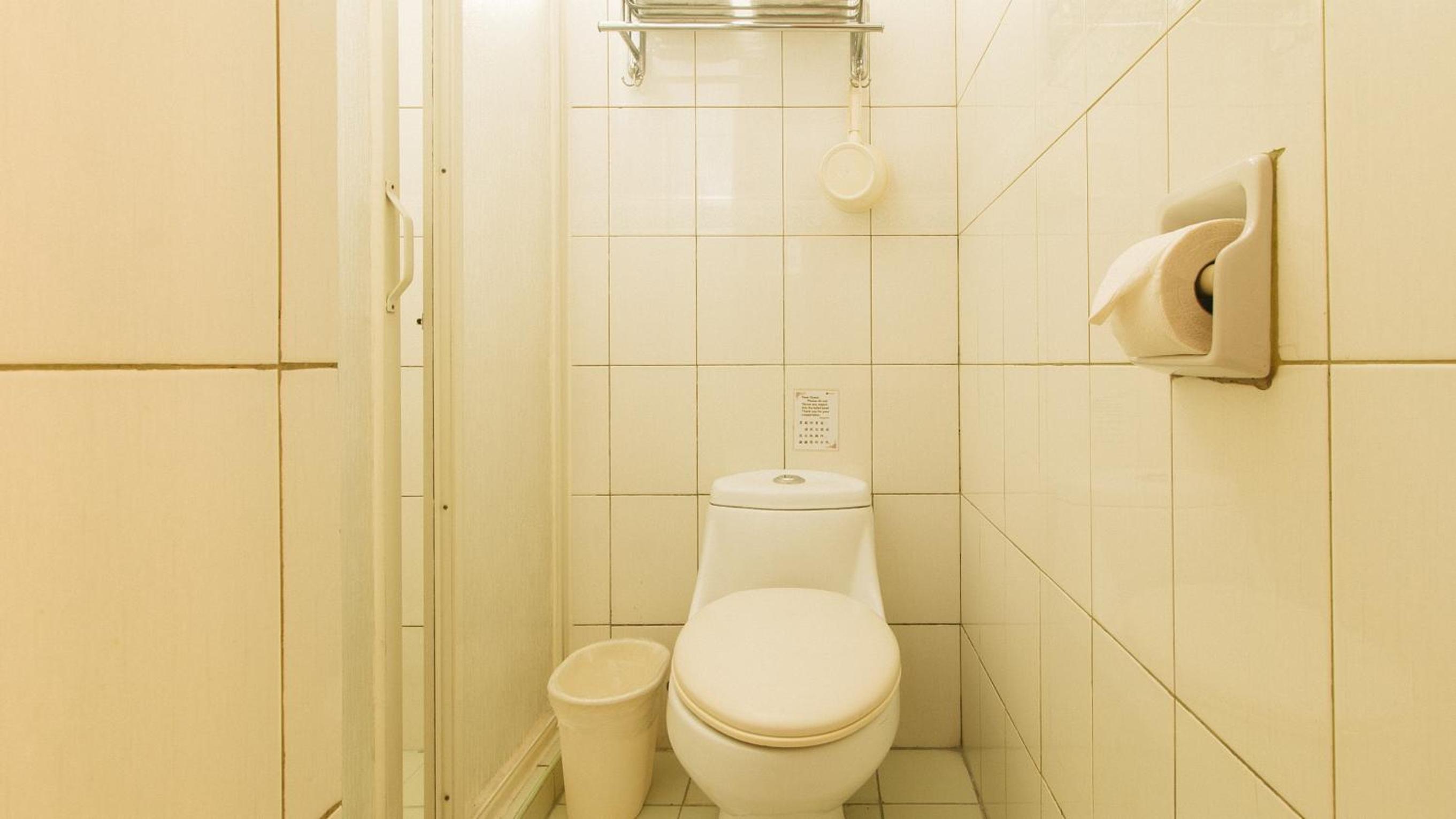 Twin Room - Photo 6