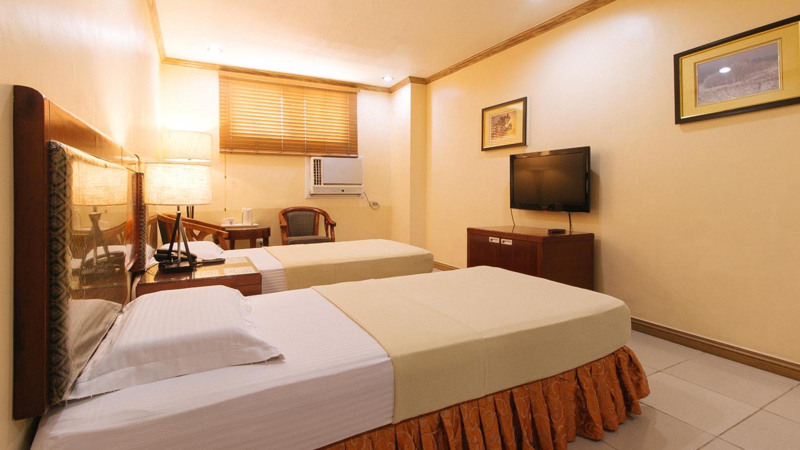 Twin Room - Photo 2