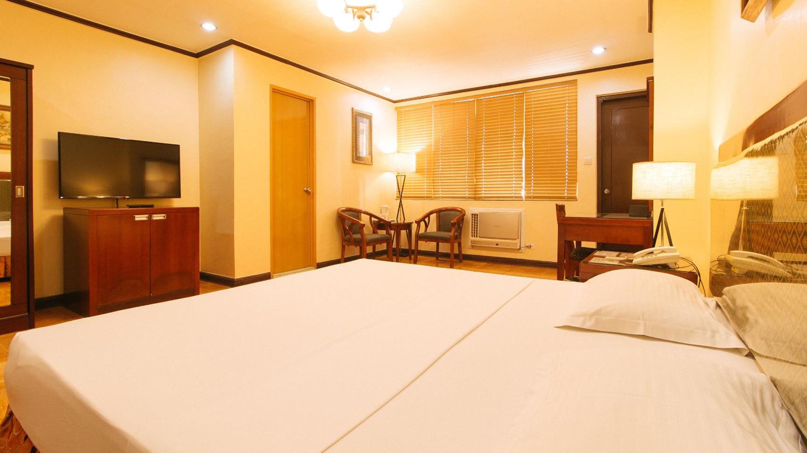 Deluxe Room - Photo 8
