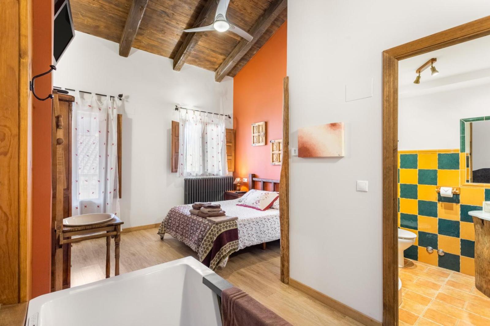 Habitación Doble con Bañera de Hidromasaje