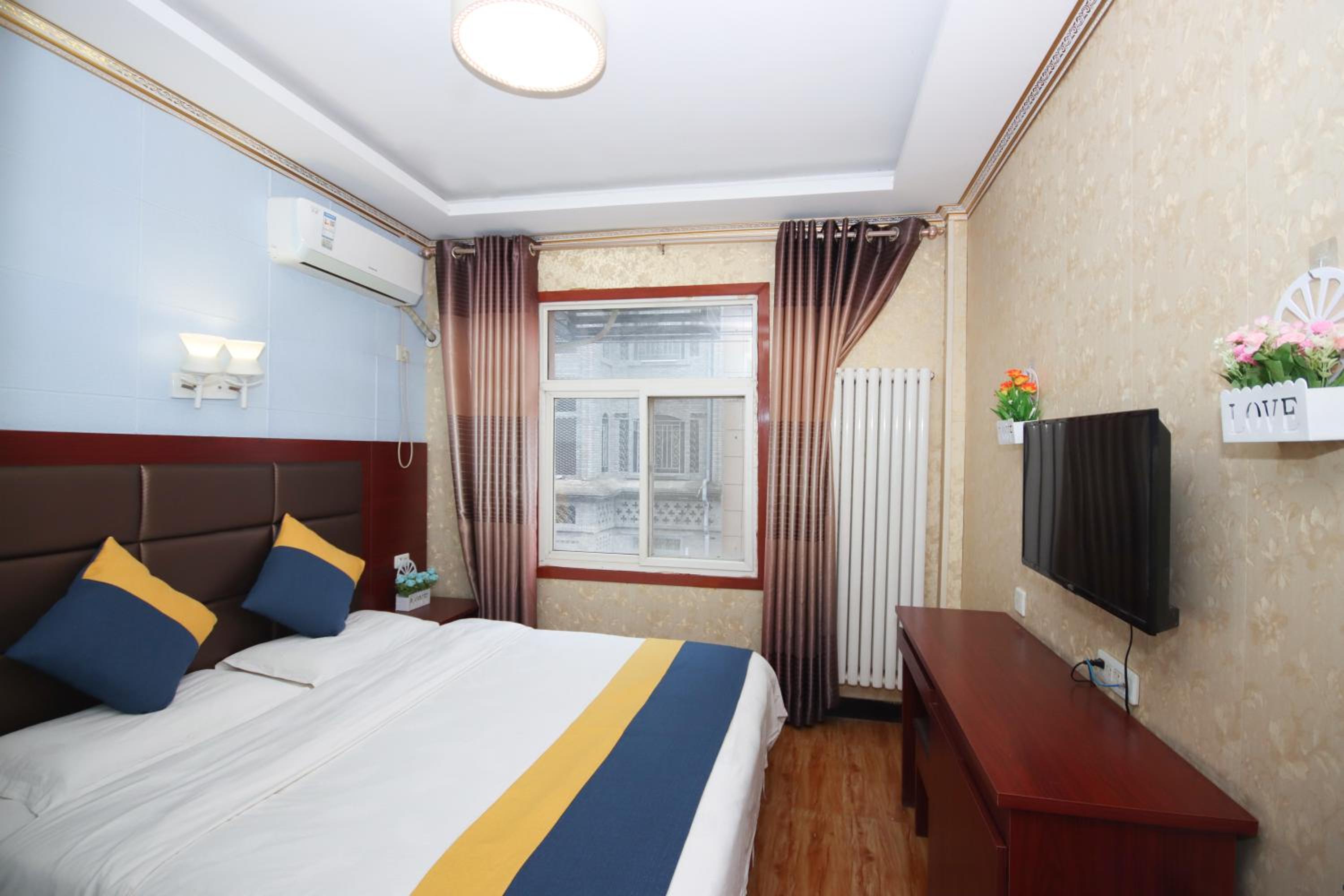Deluxe Queen Room photo 2