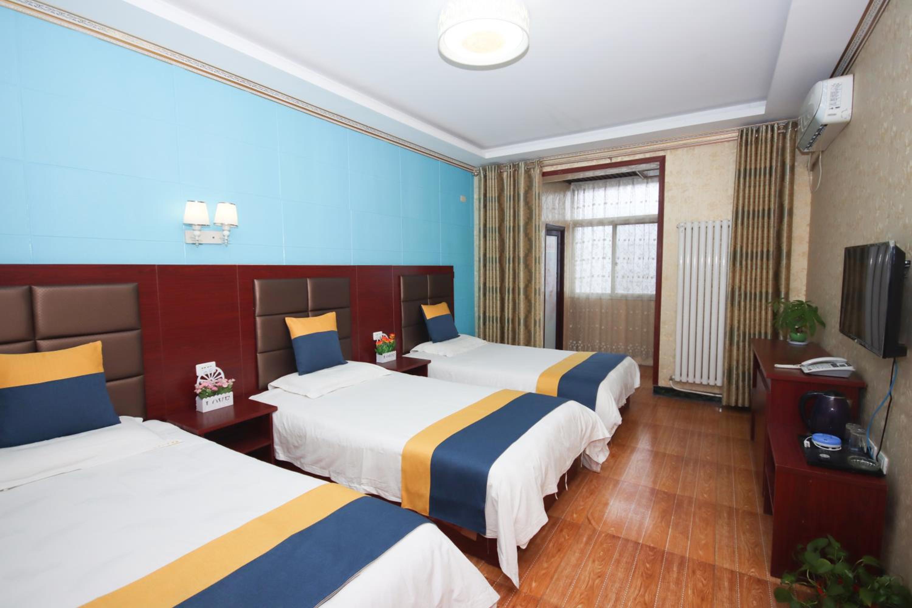 Triple Room with Balcony photo 1