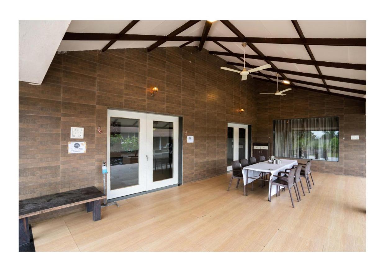 Villa photo 2