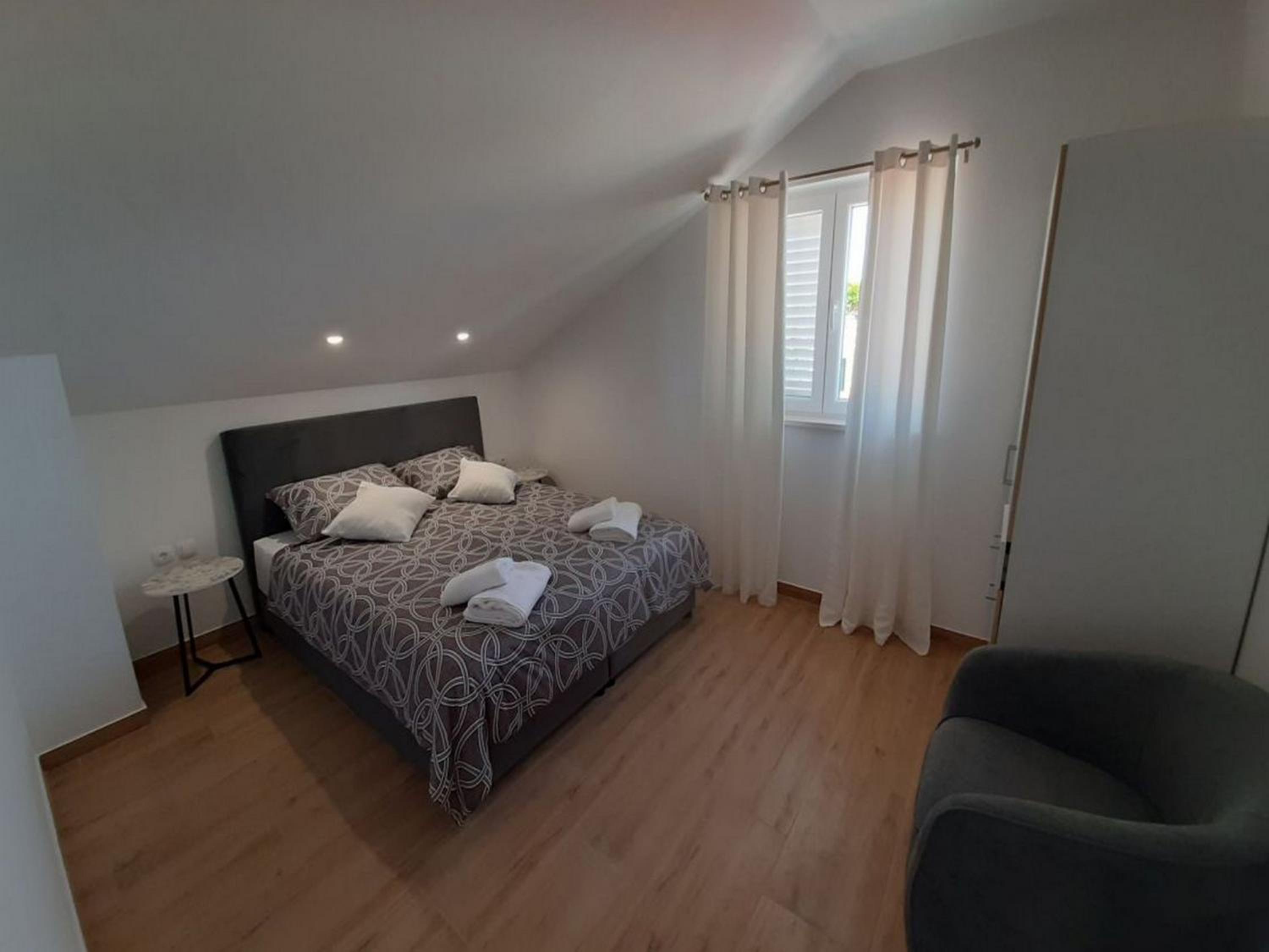 One Bedroom Apartment with Terrace and Sea View