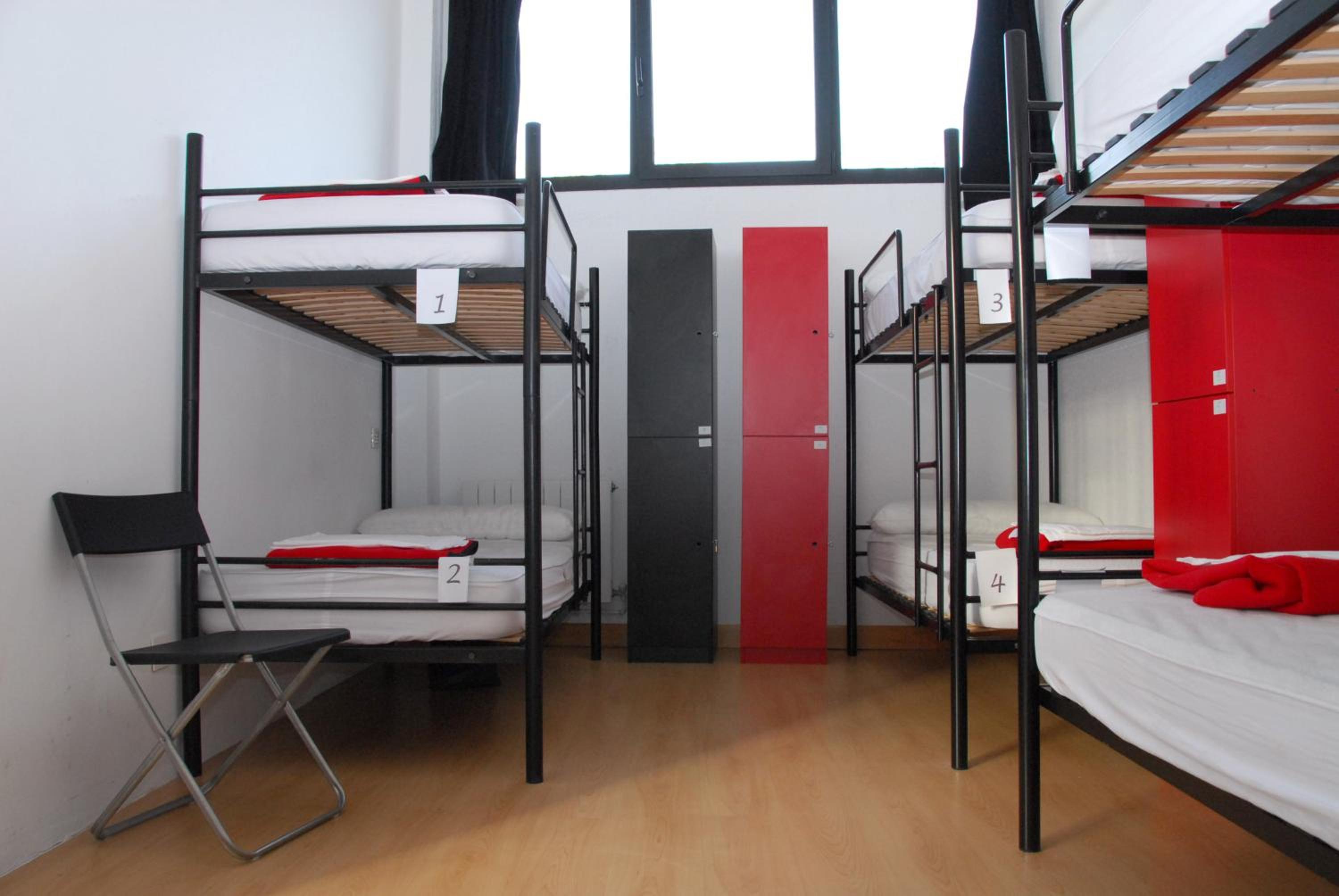 Habitación Cuádruple con Baño Privado