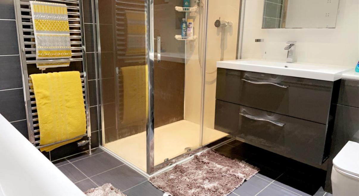 Standard Double Room - Photo 25