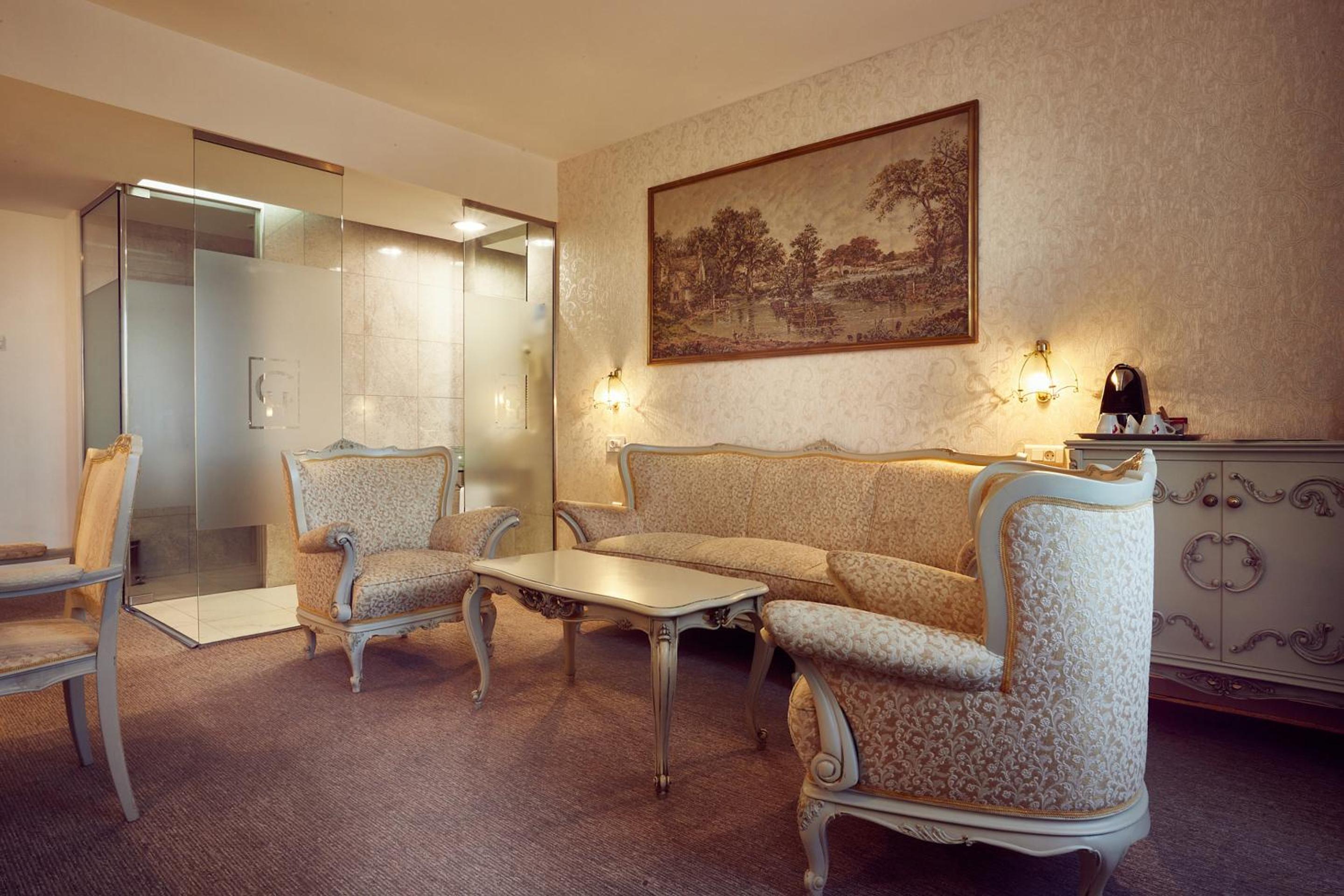 Standard Suite